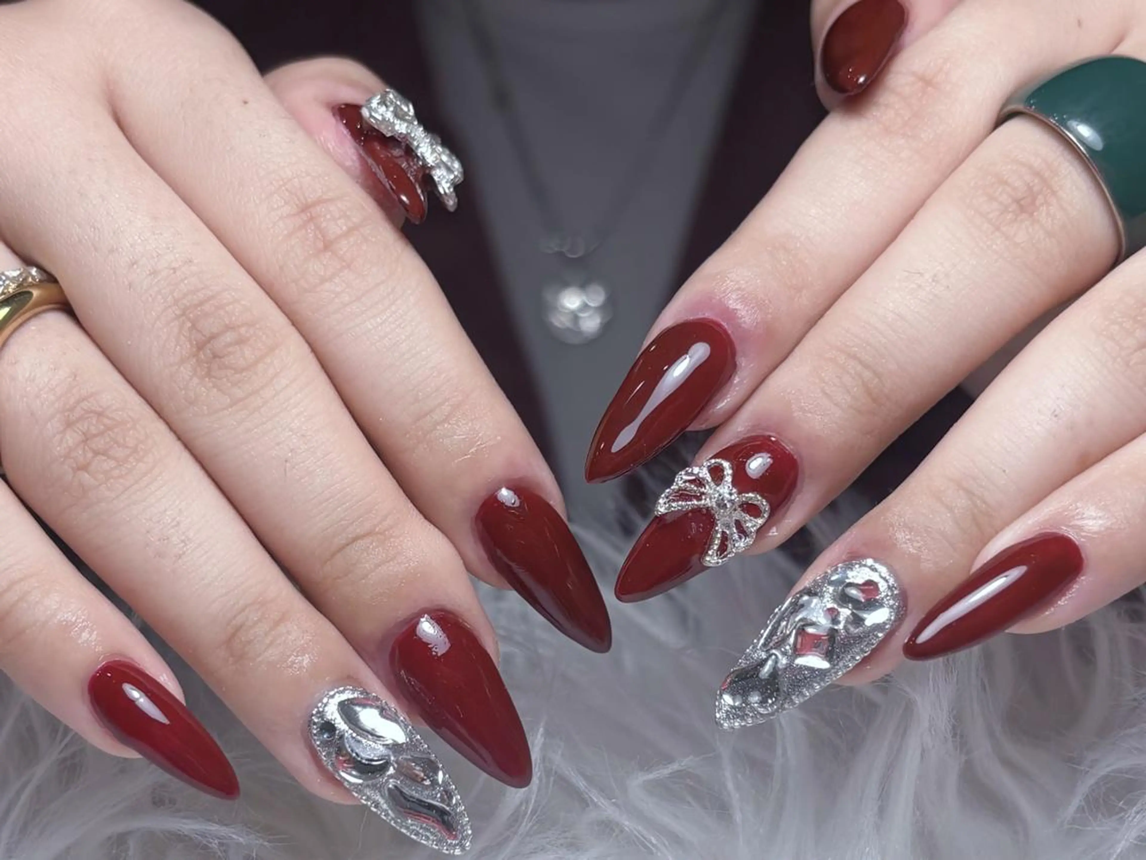 ネイル チークネイル クリアネイル ガーリー キラキラネイル 韓国ネイル ハンドネイル Yuu🎀 Belle Nailのネイルデザイン