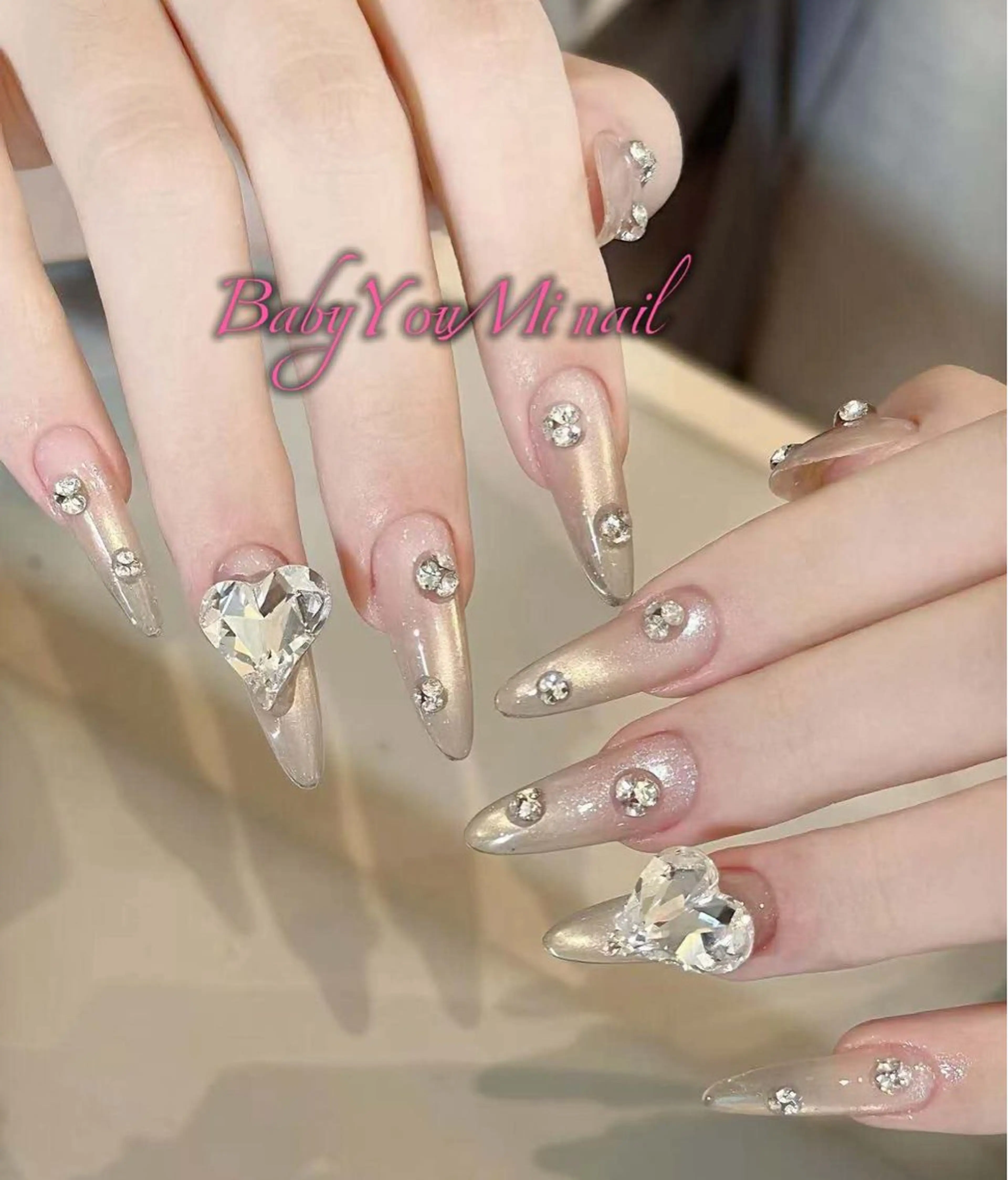 ネイル オーロラネイル フラワーネイル フットネイル フレンチネイル ジェルネイル ハンドネイル BabyYouMi nailのネイルデザイン