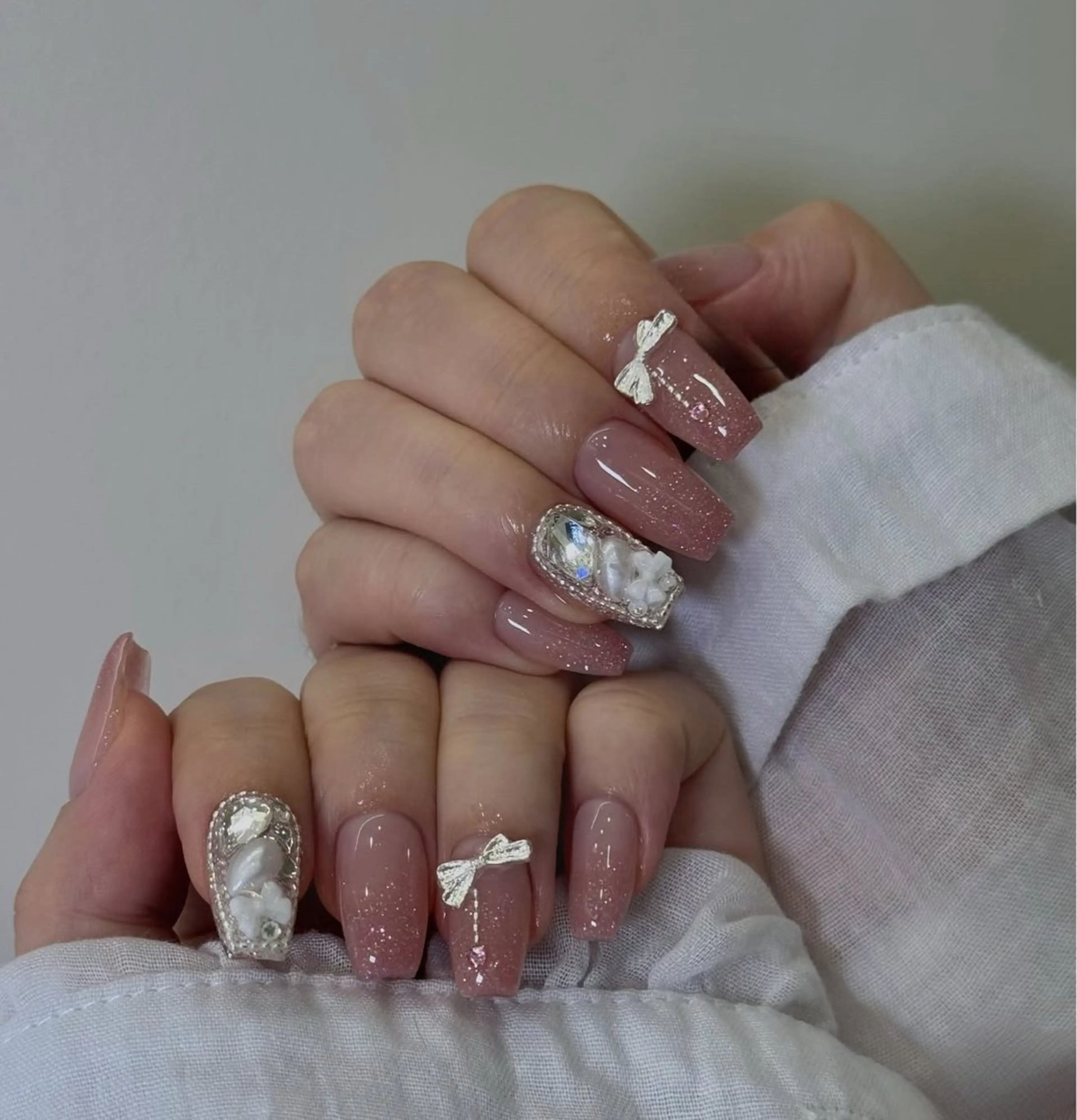 ネイル ハンドネイル Lyna 池袋のネイルデザイン