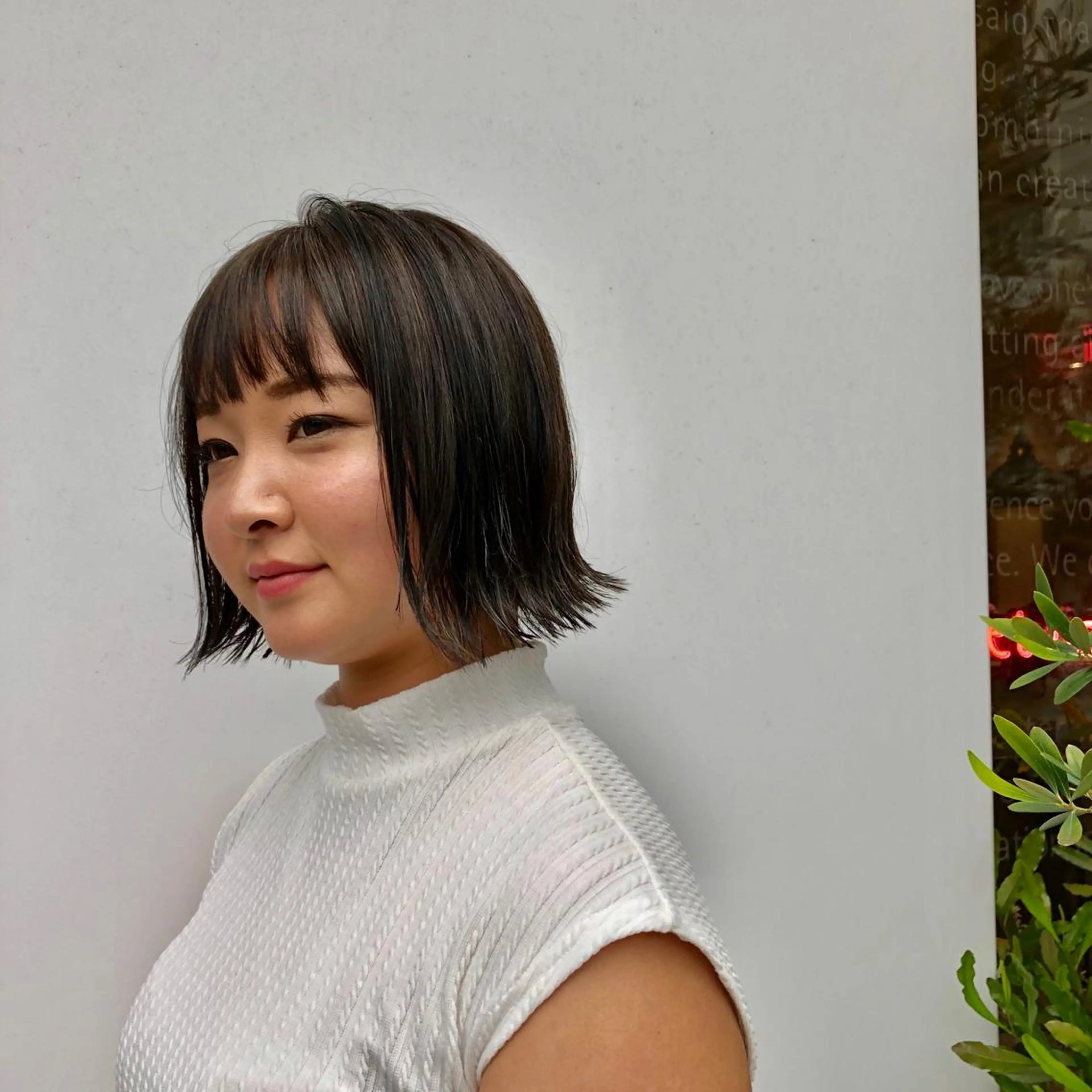 ショート ハイライト 古屋 花織のヘアスタイル