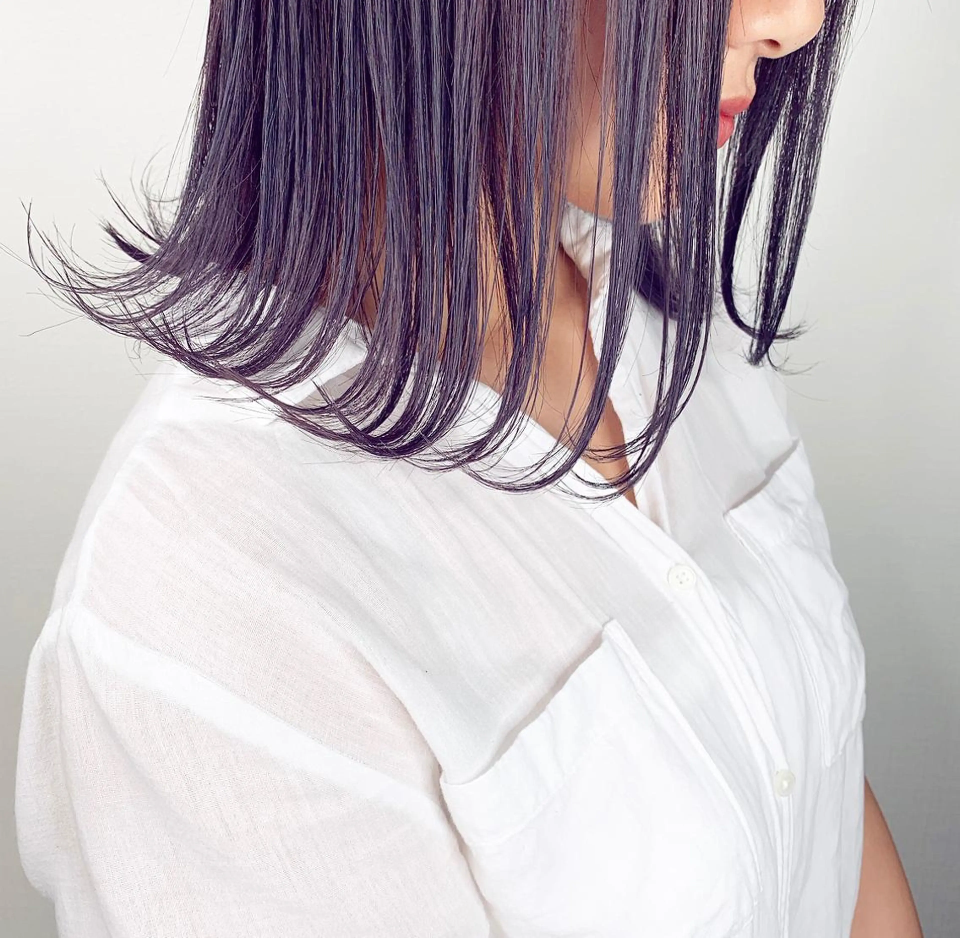 ミディアム パープルカラー ヘアカラー 袴田 伊代のヘアスタイル