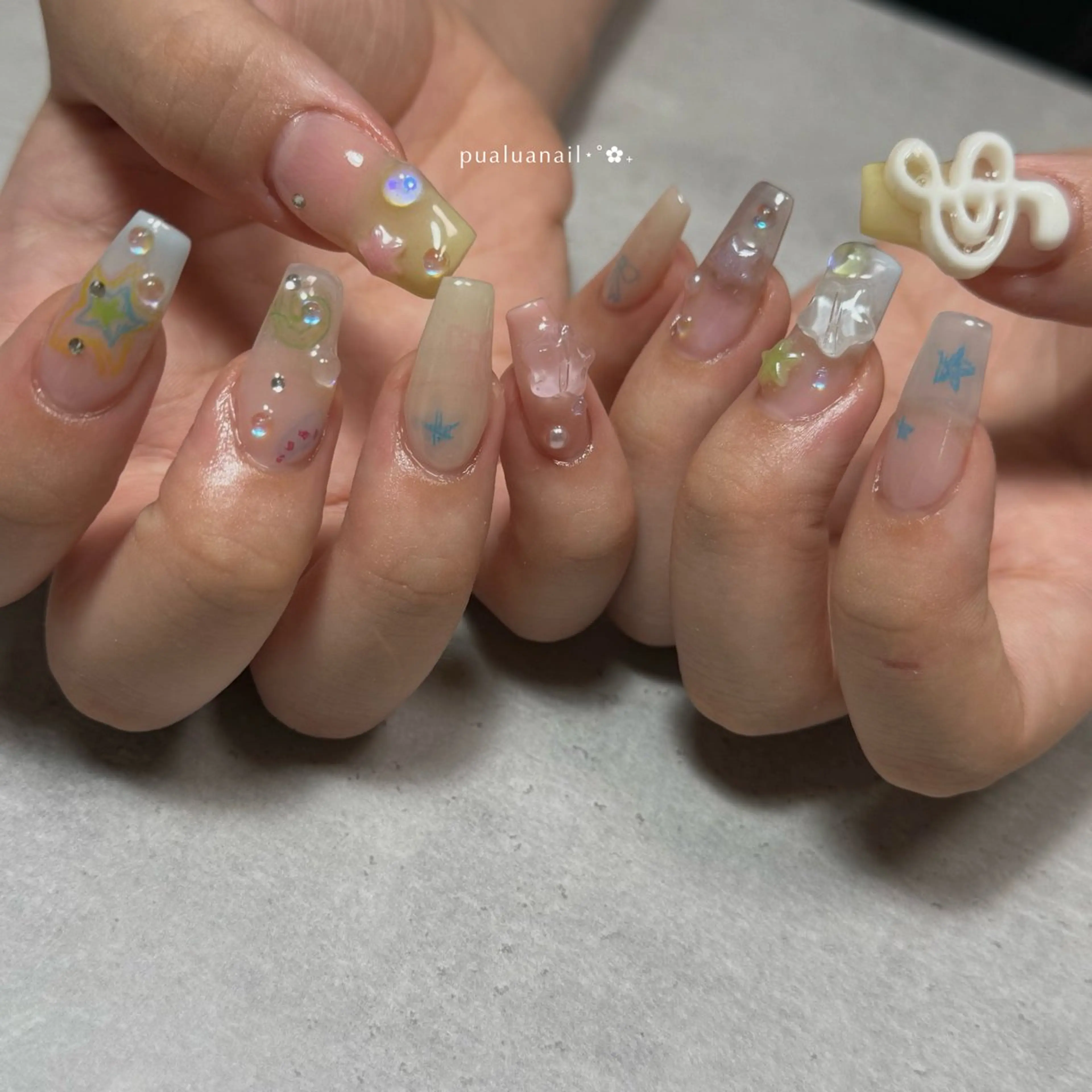 ネイル ハンドネイル pualua miharuのネイルデザイン