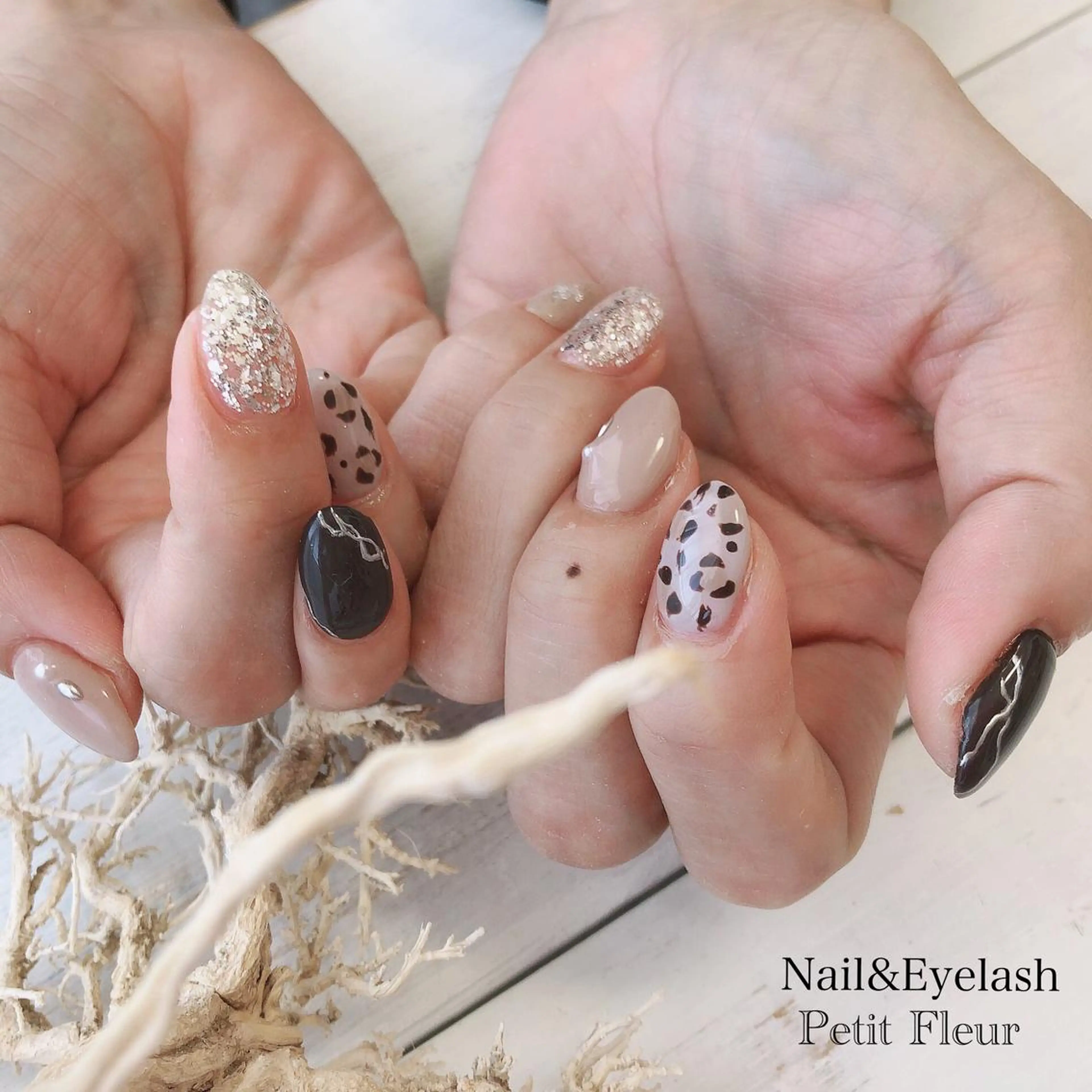 ネイル Petit Fleur所属・青柳 亜梨奈のマツエク・マツパデザイン