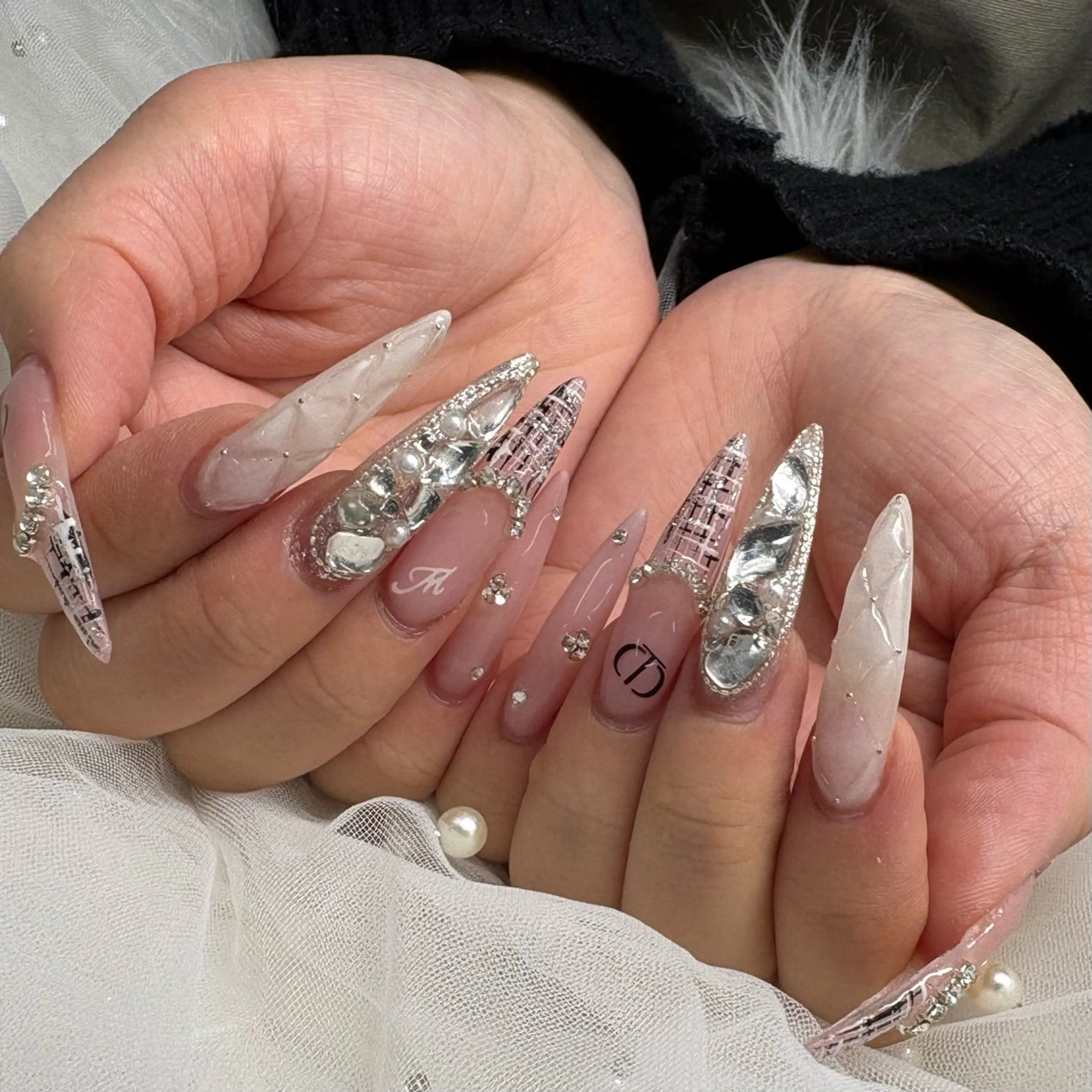 ネイル ハンドネイル SHION  のネイルデザイン