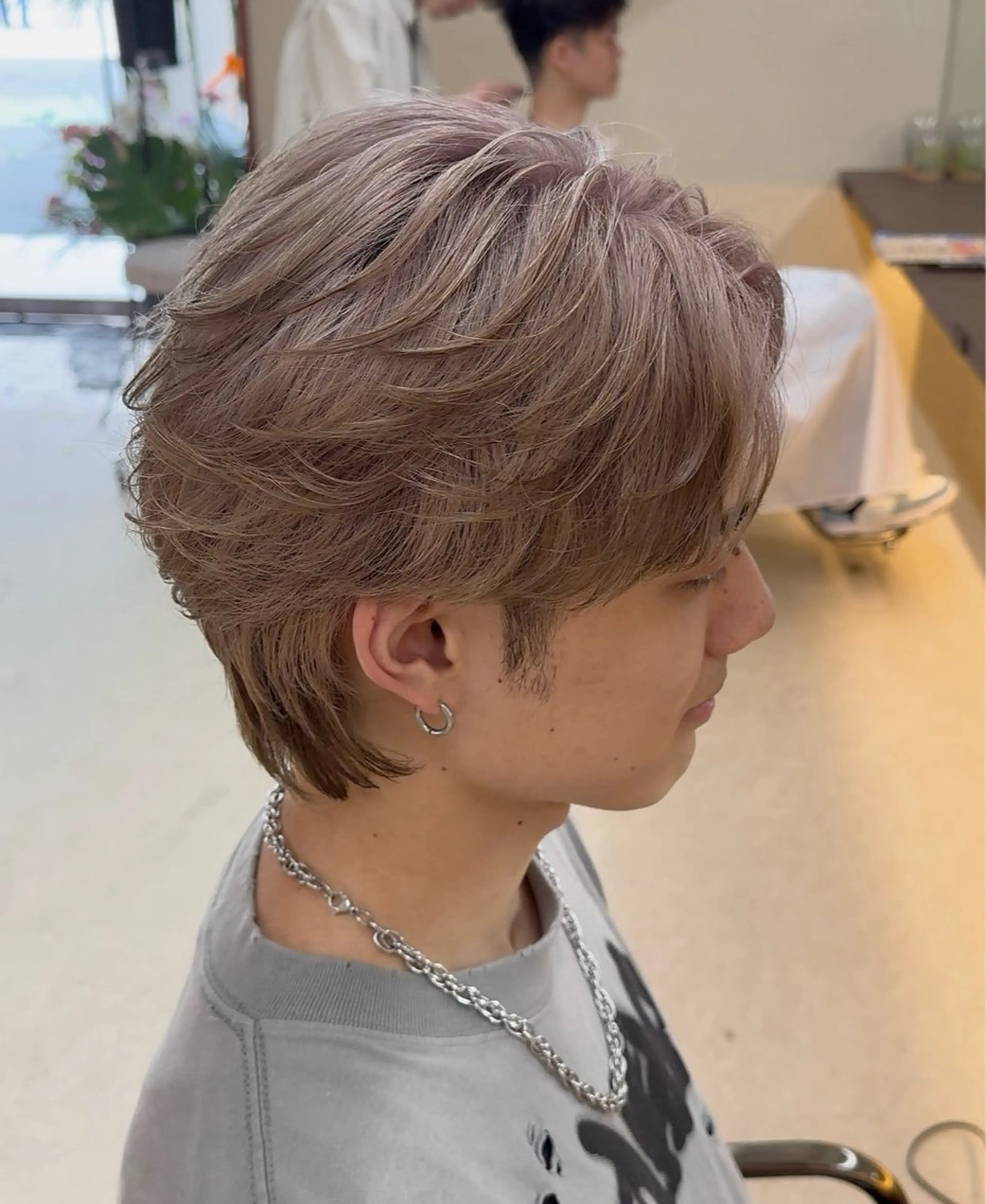 ショート カット EN所属・岡本 拡夢のヘアスタイル