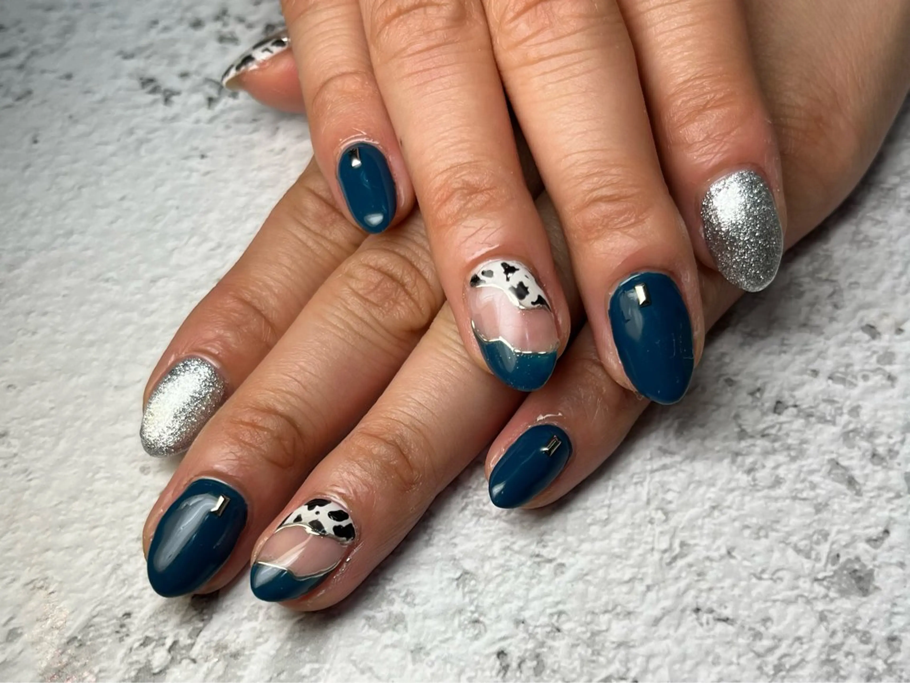 ネイル ハンドネイル Queen nail 北堀江 ASUKAのネイルデザイン