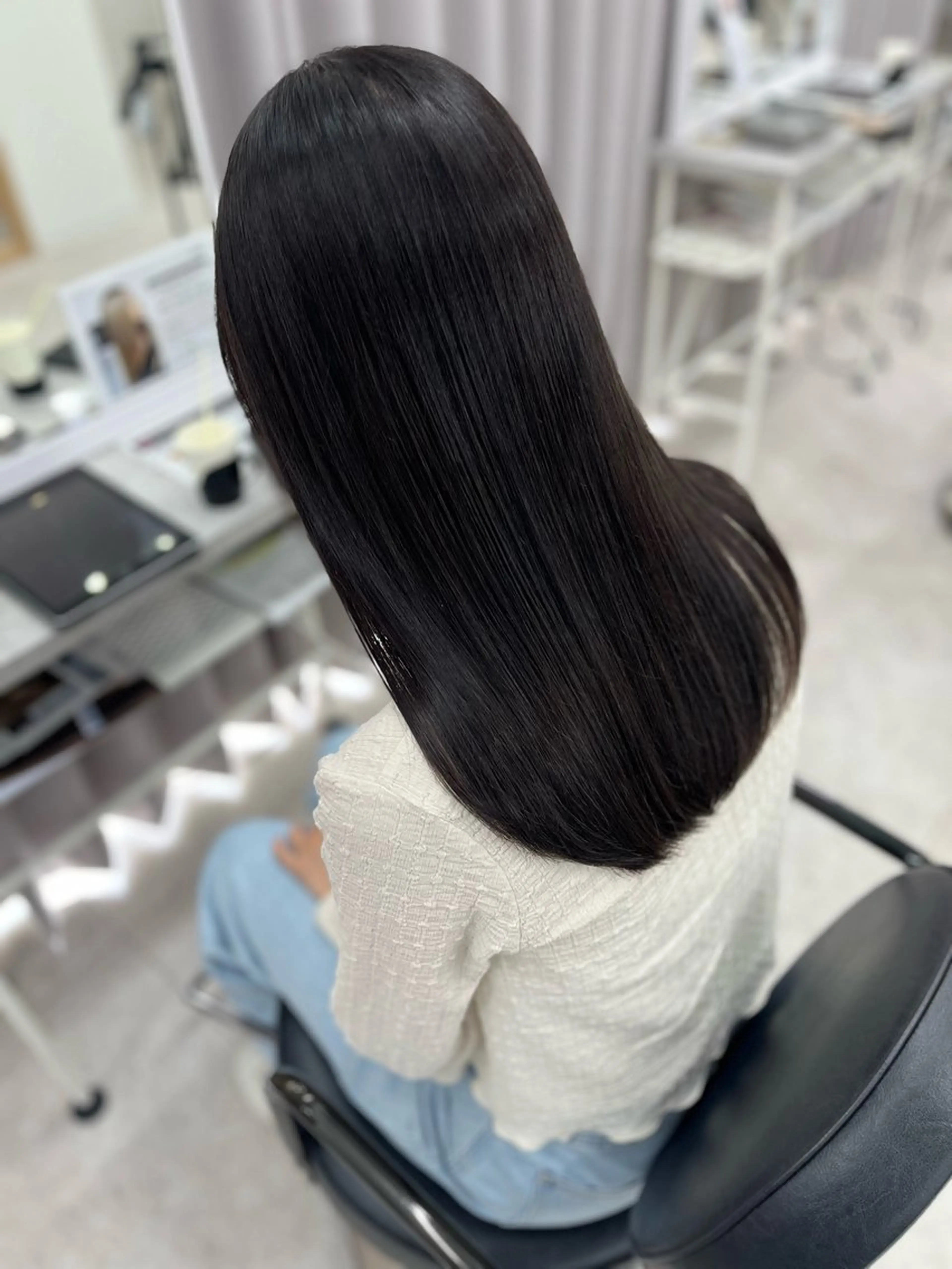 セミロング 縮毛矯正 🫧ぷる艶カラー🫧 Yuubi🦩のヘアスタイル