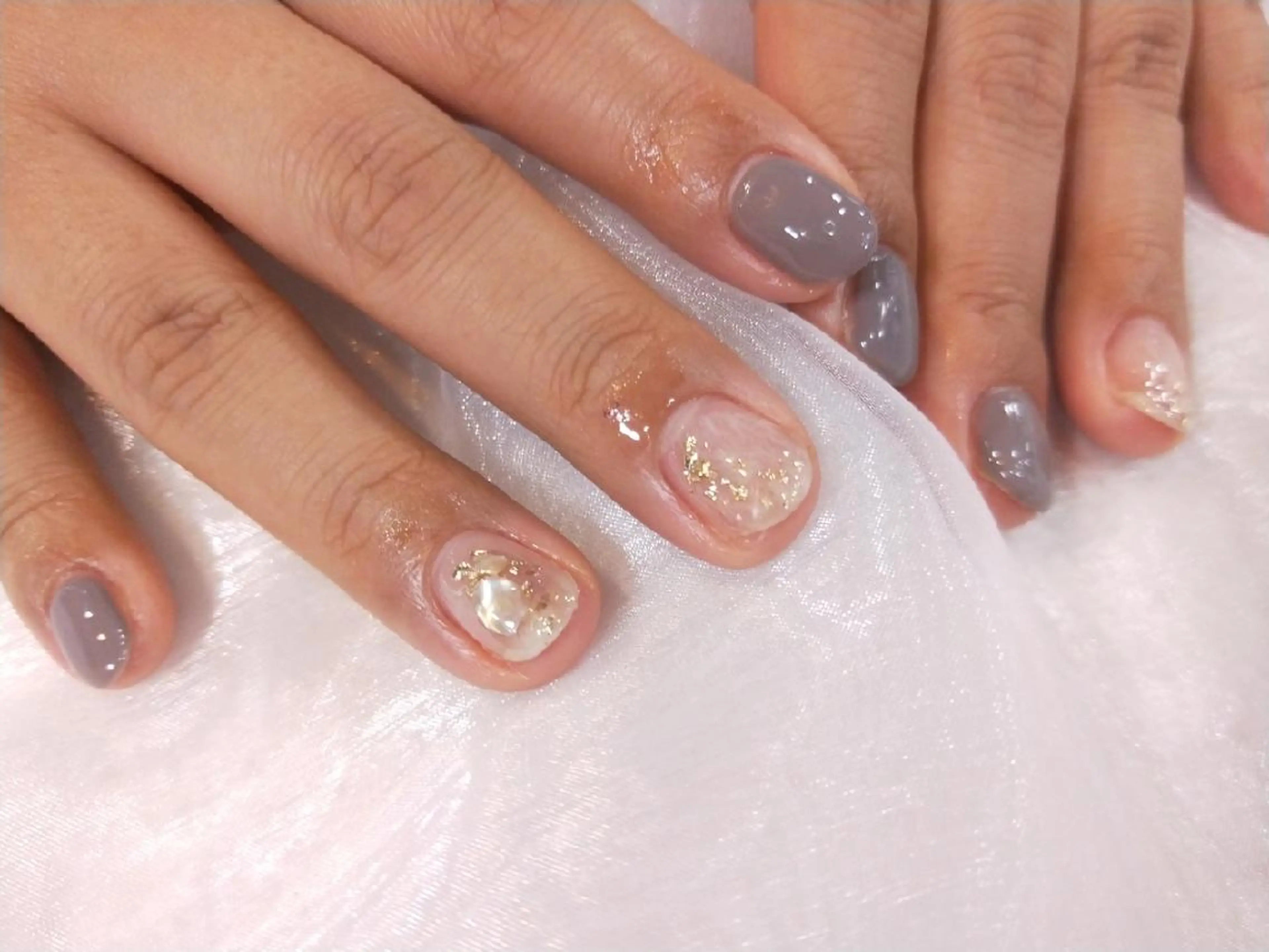 ネイル ハンドネイル ハンドケア R'well所属・はばすみれ🎀ﾈｲﾙ 光ﾌｪｲｼｬﾙ ﾍｱのネイルデザイン