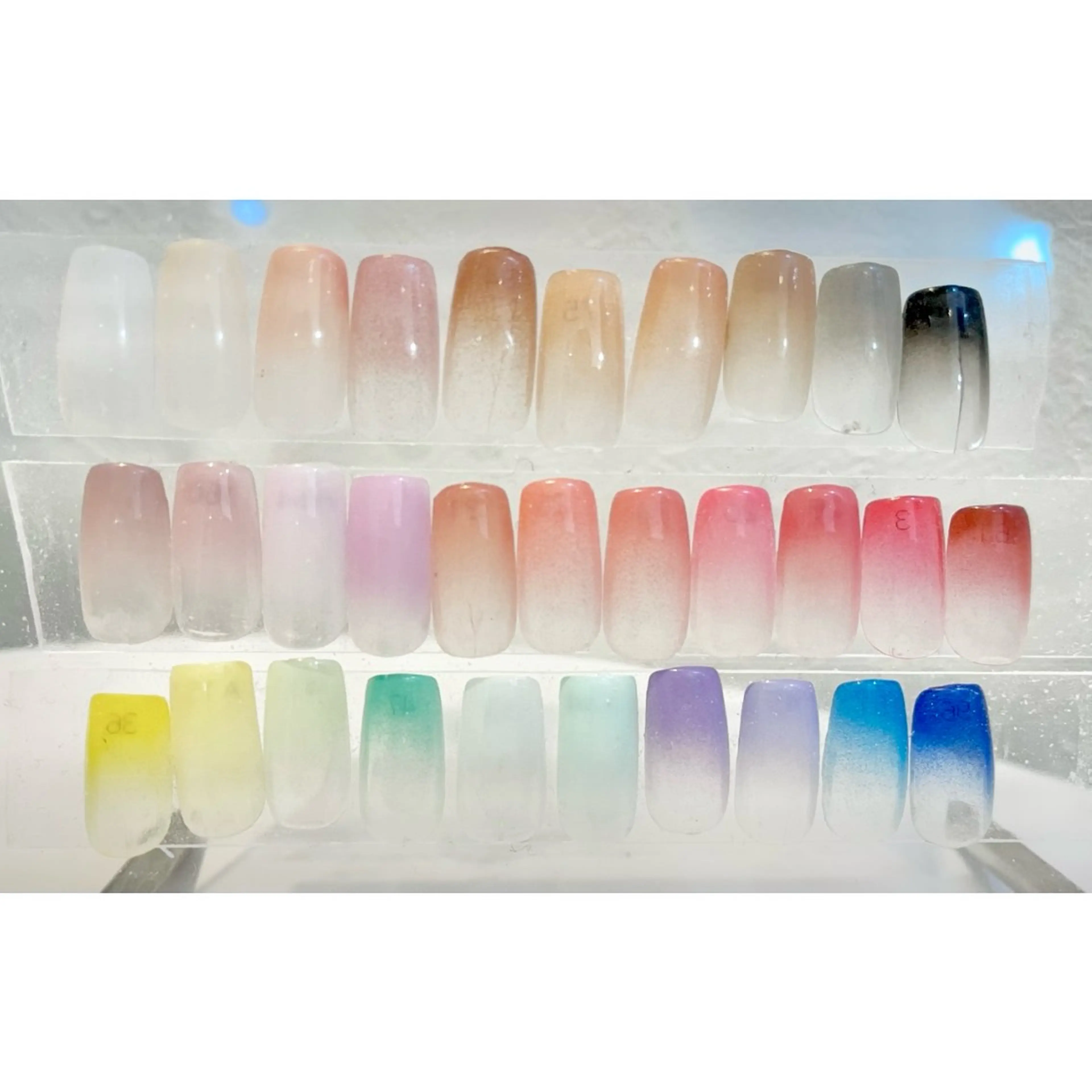 ネイル グラデーション 💐irisée fleur中居のネイルデザイン