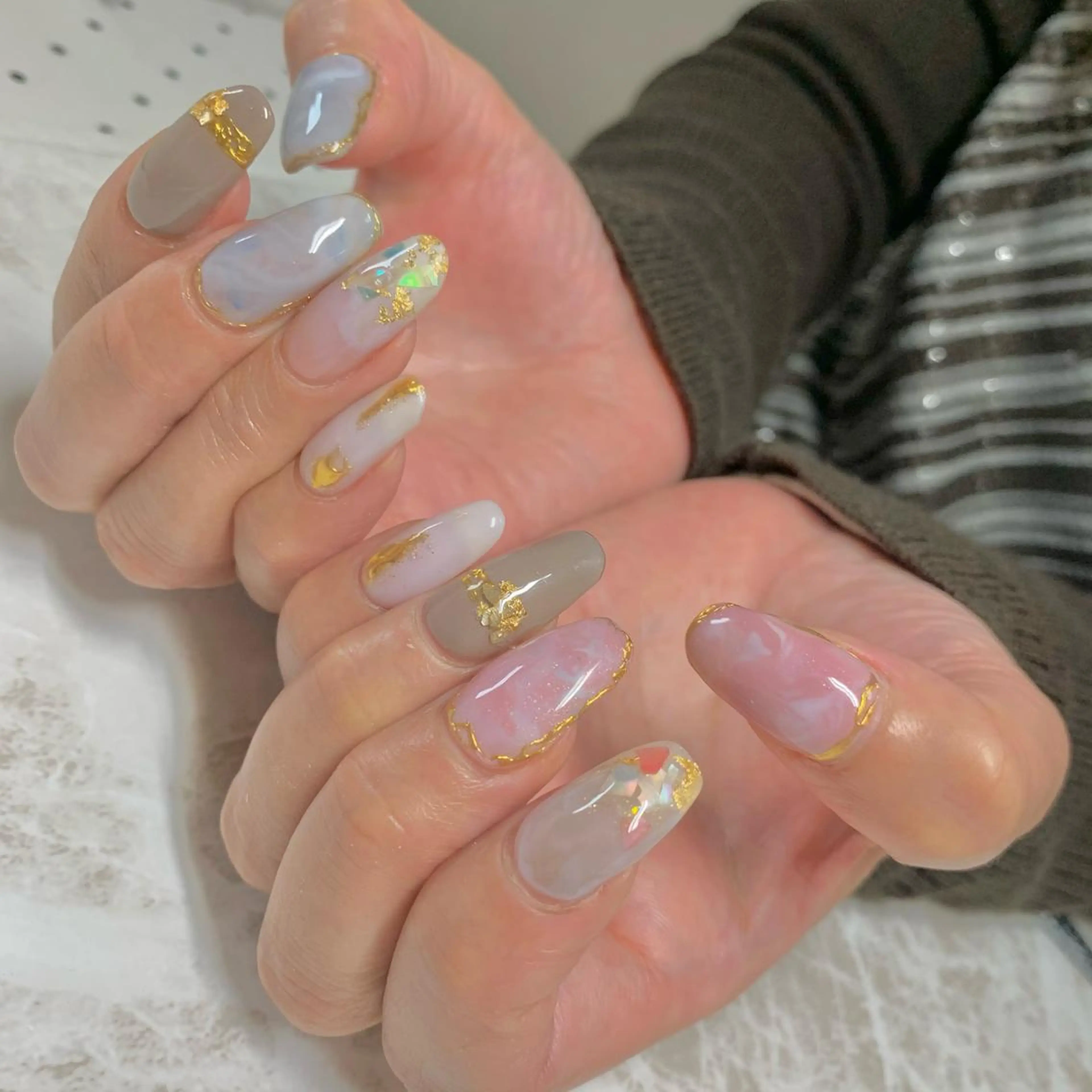 ネイル アートネイル 大理石ネイル(マーブル) ミラーネイル ニュアンスネイル ハンドネイル ハンドケア LULU LIMAのネイルデザイン