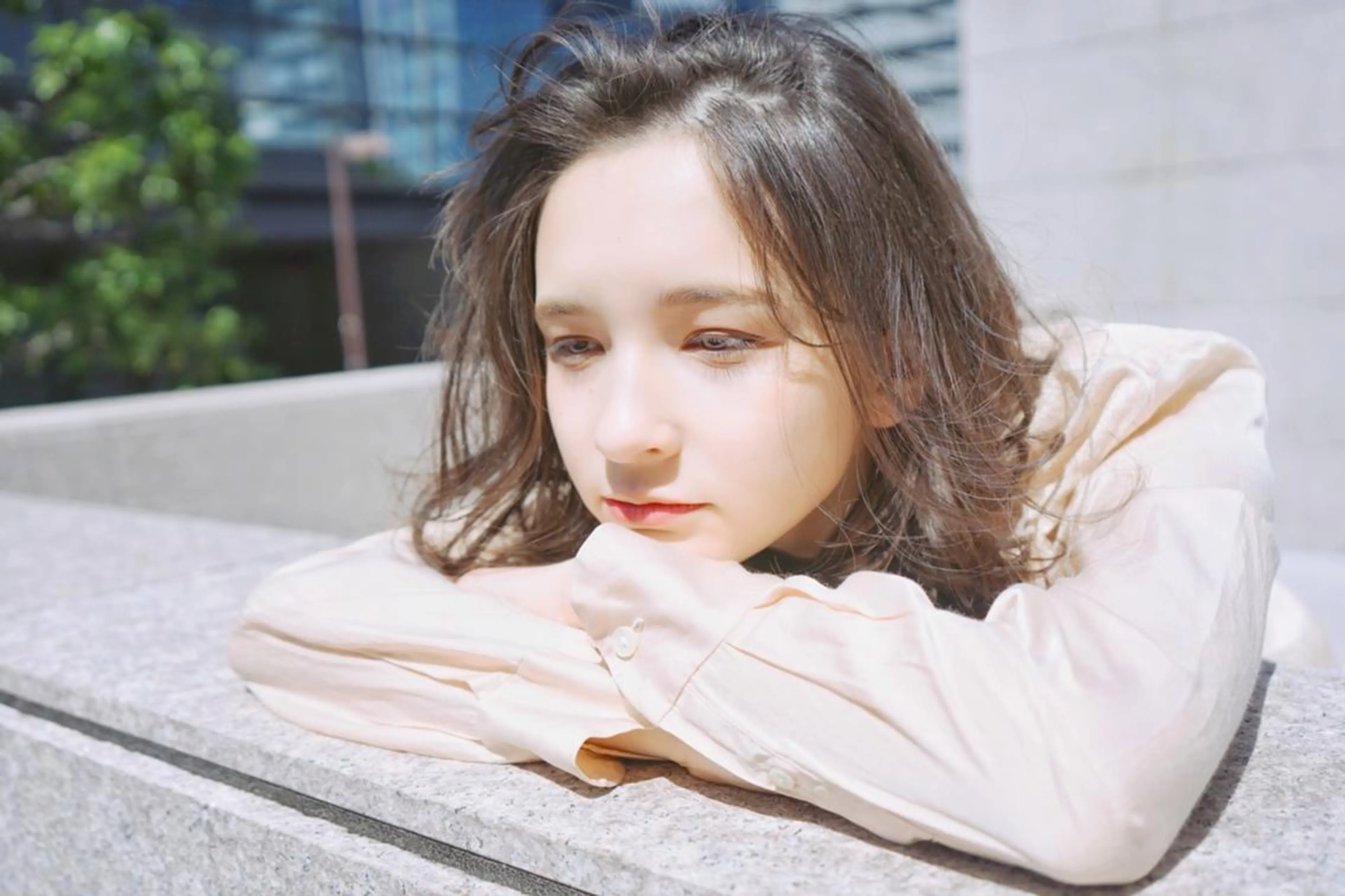 ミディアム カラー ベージュカラー デザインカラー グラデーションカラー イルミナカラー オリーブベージュ N° +aero 横浜のヘアスタイル