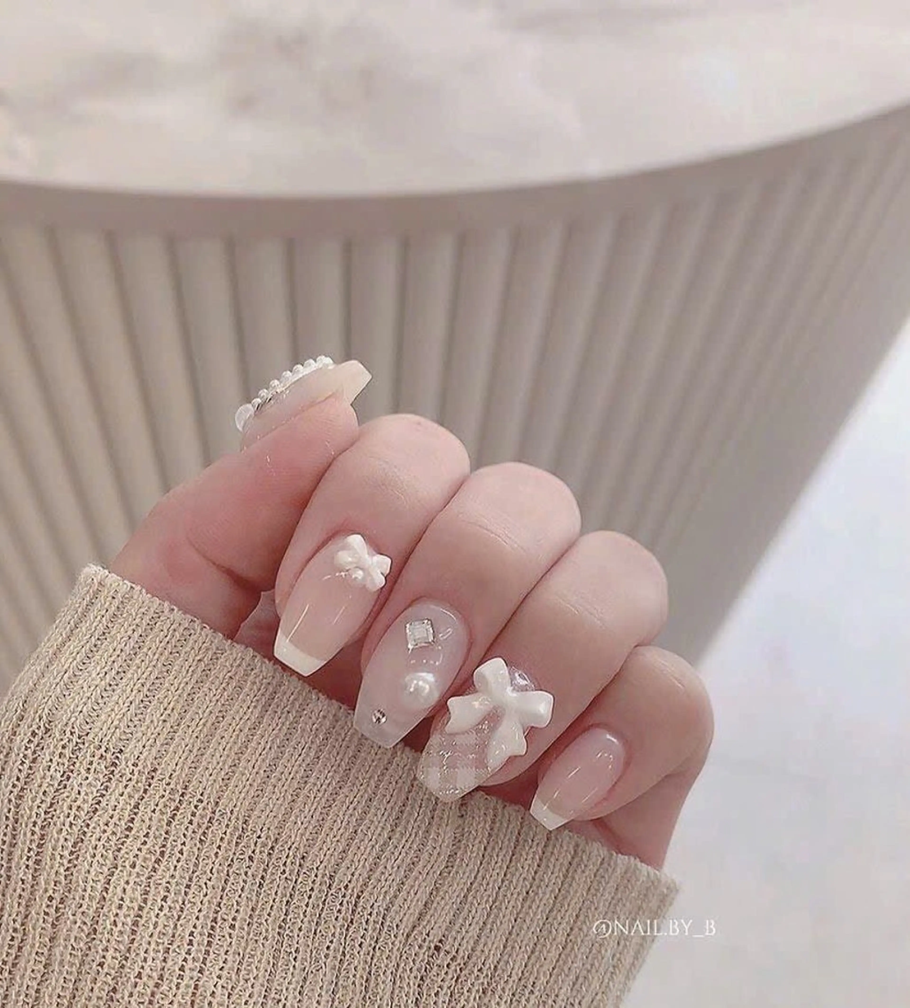 ネイル グラデーション ラメ(グリッター) マグネットネイル ミラーネイル ニュアンスネイル ハンドネイル Lumi de nails所属・Lumi de nailsのネイルデザイン