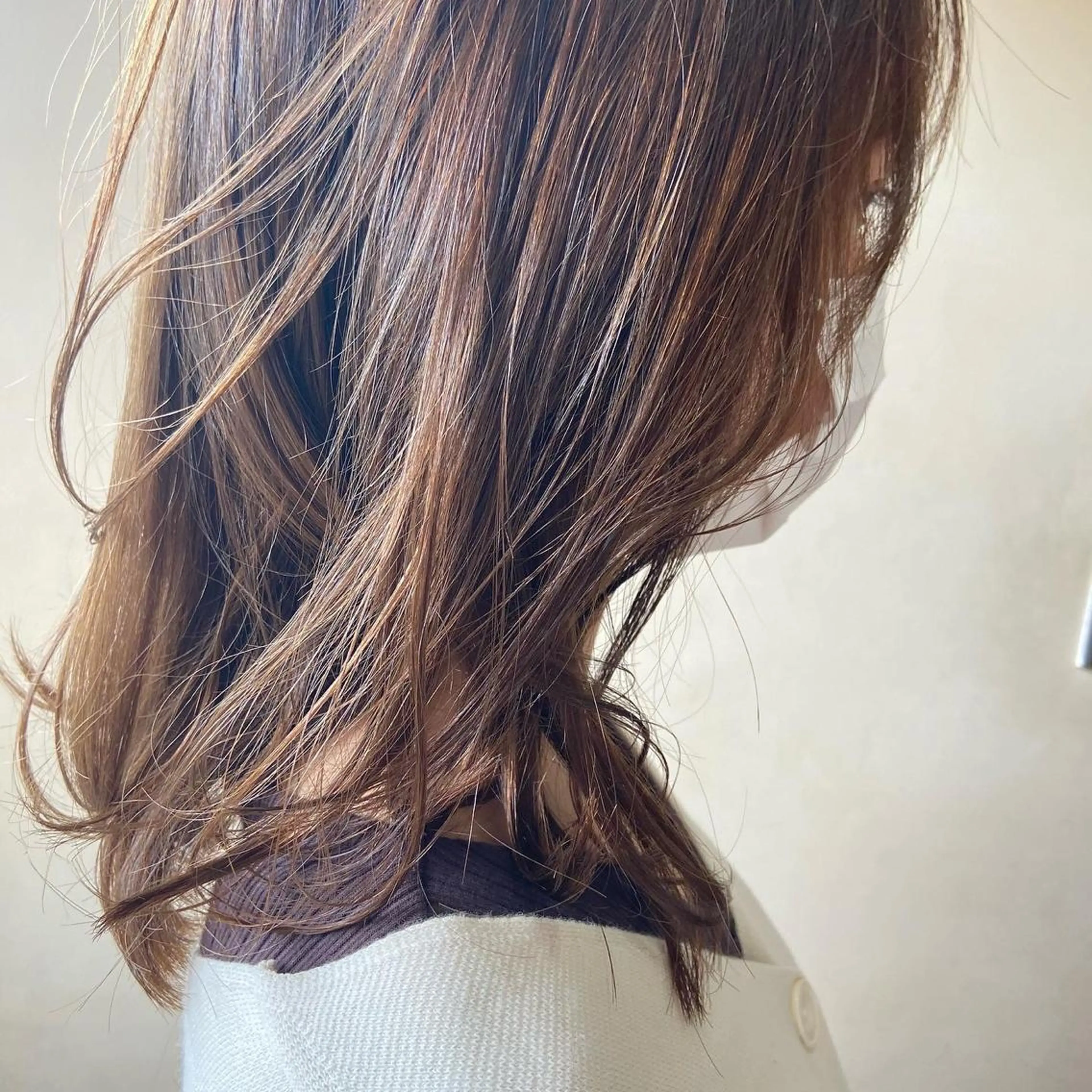 セミロング AIRFLOW所属・韓国ヘア ユイカのヘアスタイル