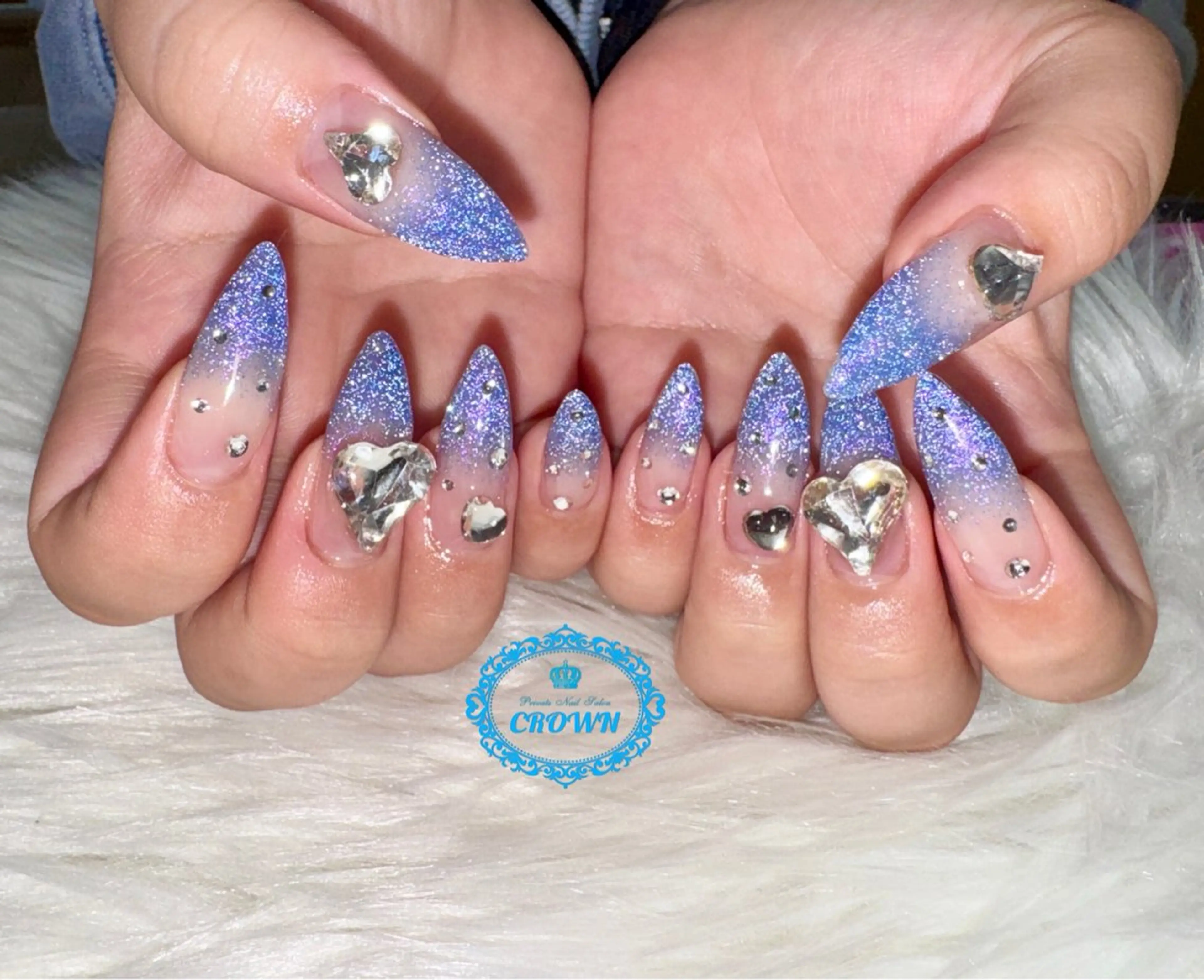 ネイル CROWN プライベートサロンのネイルデザイン