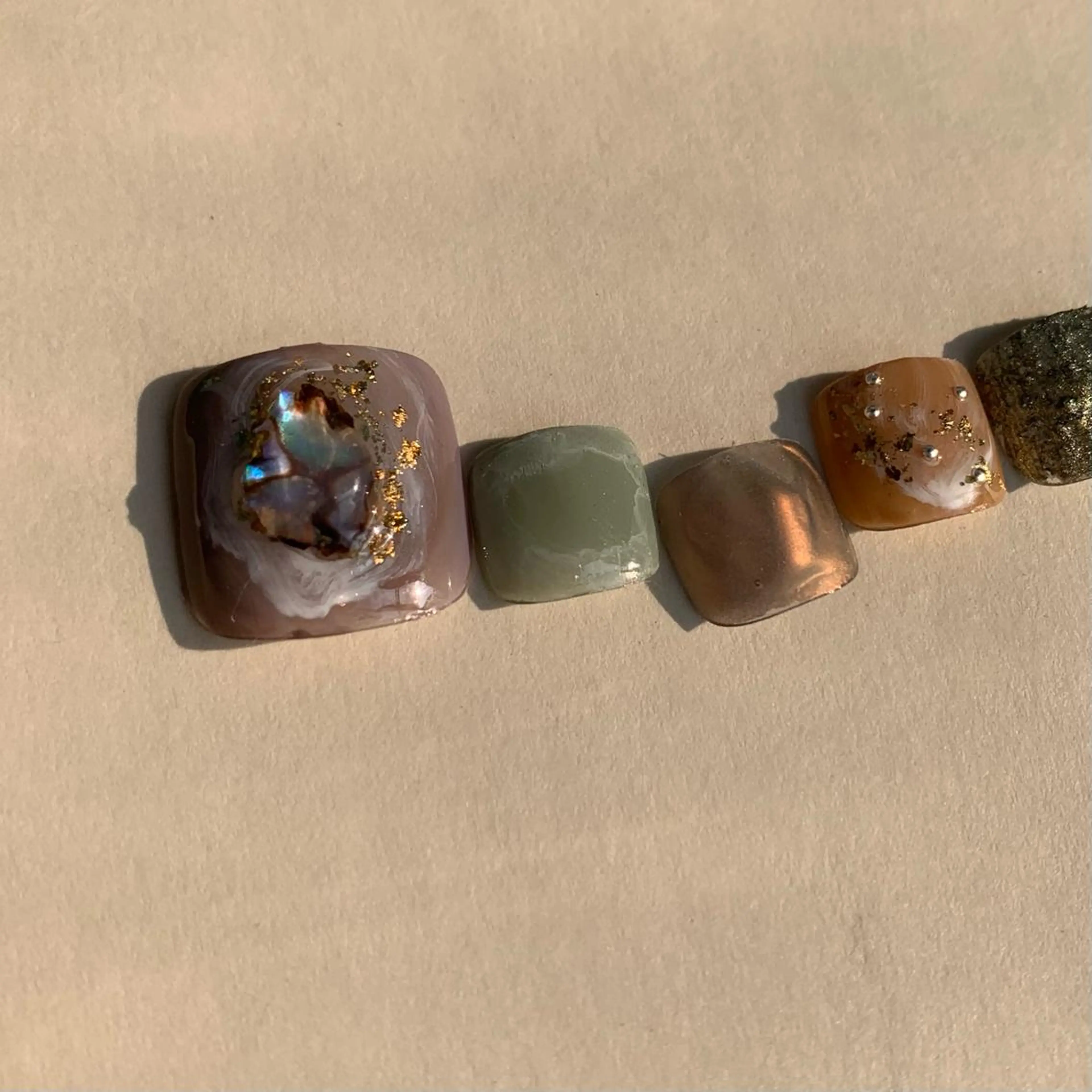 ネイル アートネイル オーロラネイル クリアネイル フットネイル フレンチネイル アトリエ １０３のネイルデザイン