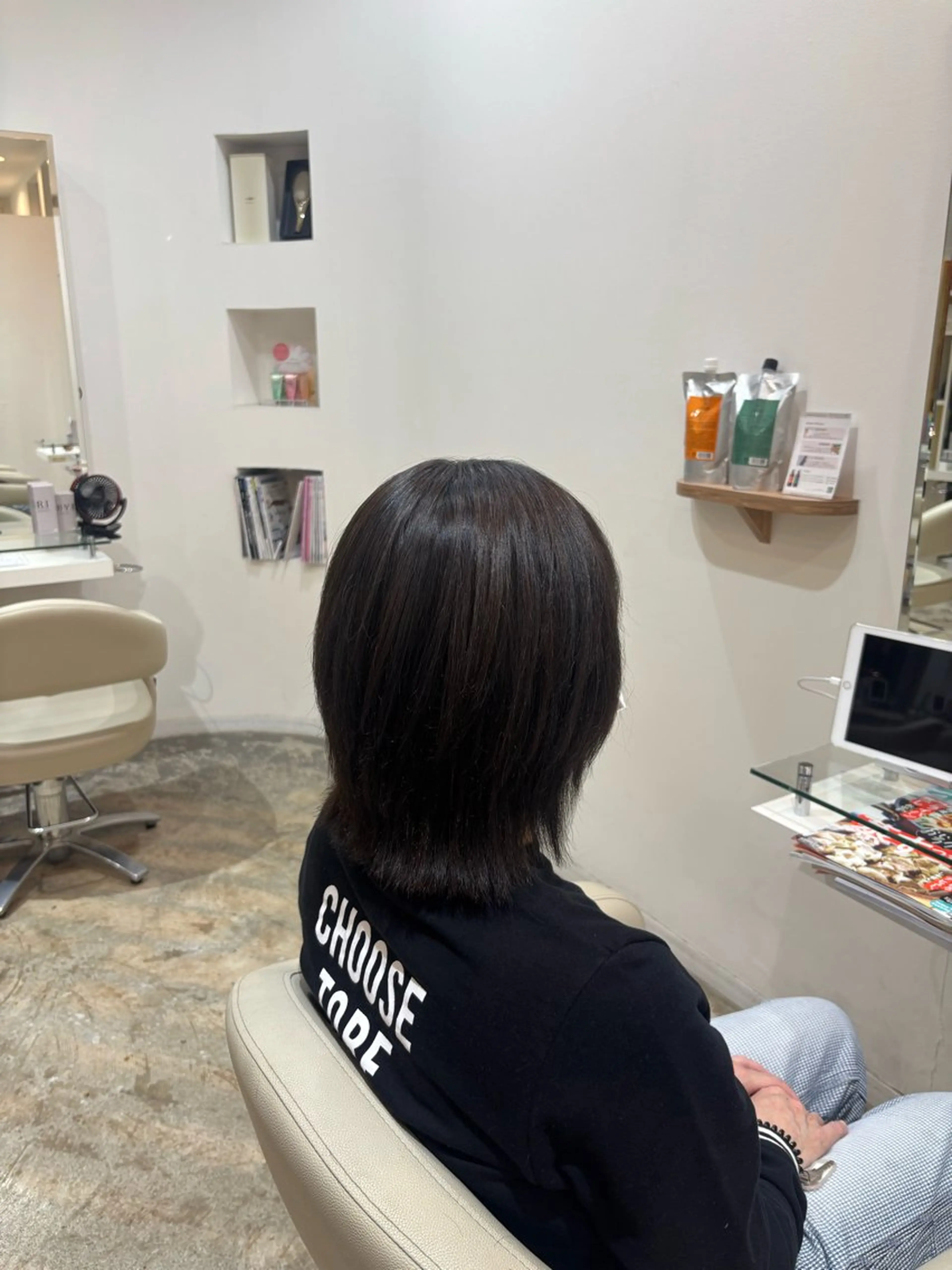 ミディアム カラー ミディアムレイヤー オレンジ レイヤーカット SOMEDAY Lx所属・佐藤 優里のヘアスタイル