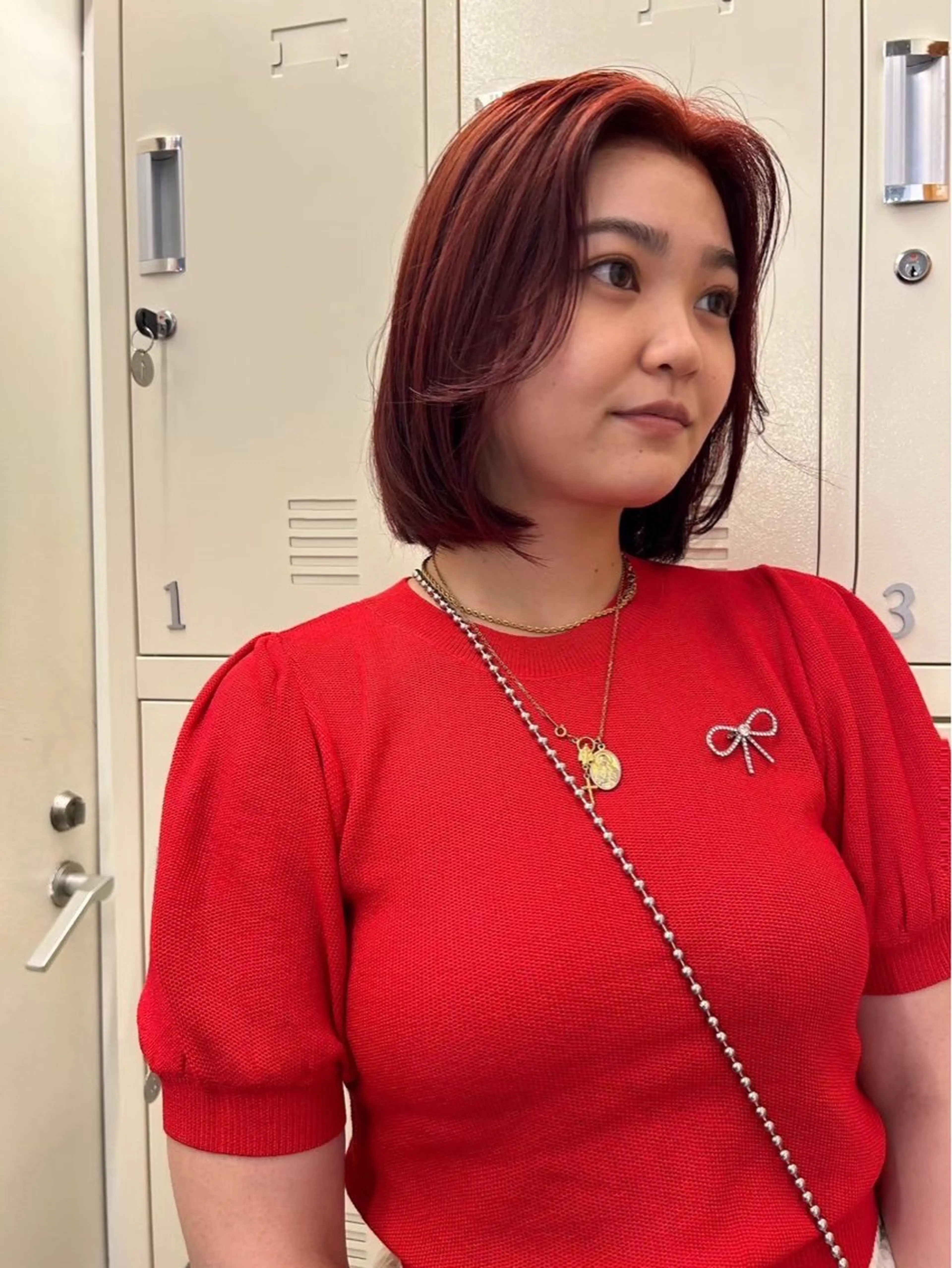 カラー AKIHO 暖色カラーのヘアスタイル