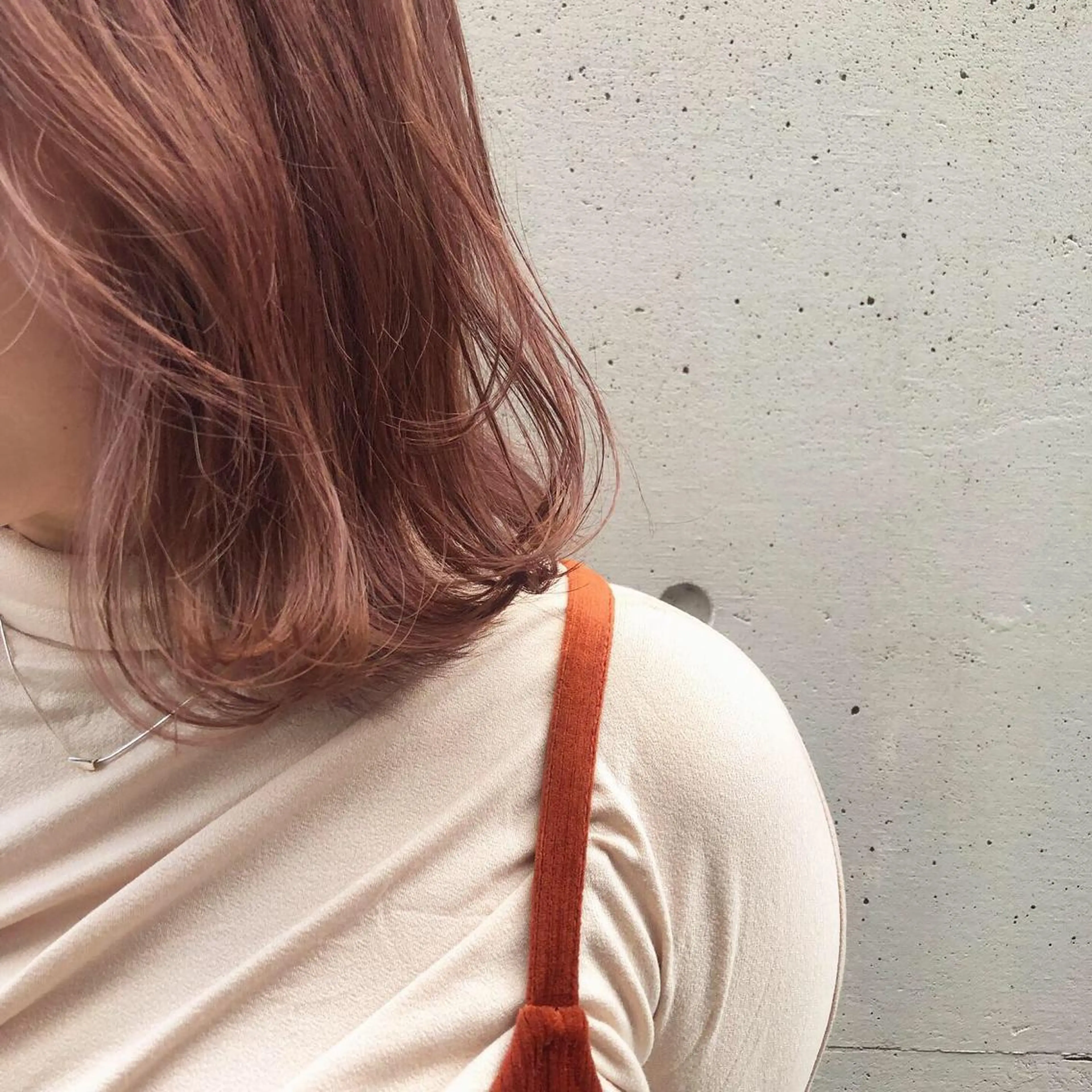 ミディアム カラー ヘアアレンジ ブリーチ ピンクカラー カット ヘアカラー トリートメント 酸性縮毛矯正🧴韓国 レイヤー/髪質改善のヘアスタイル