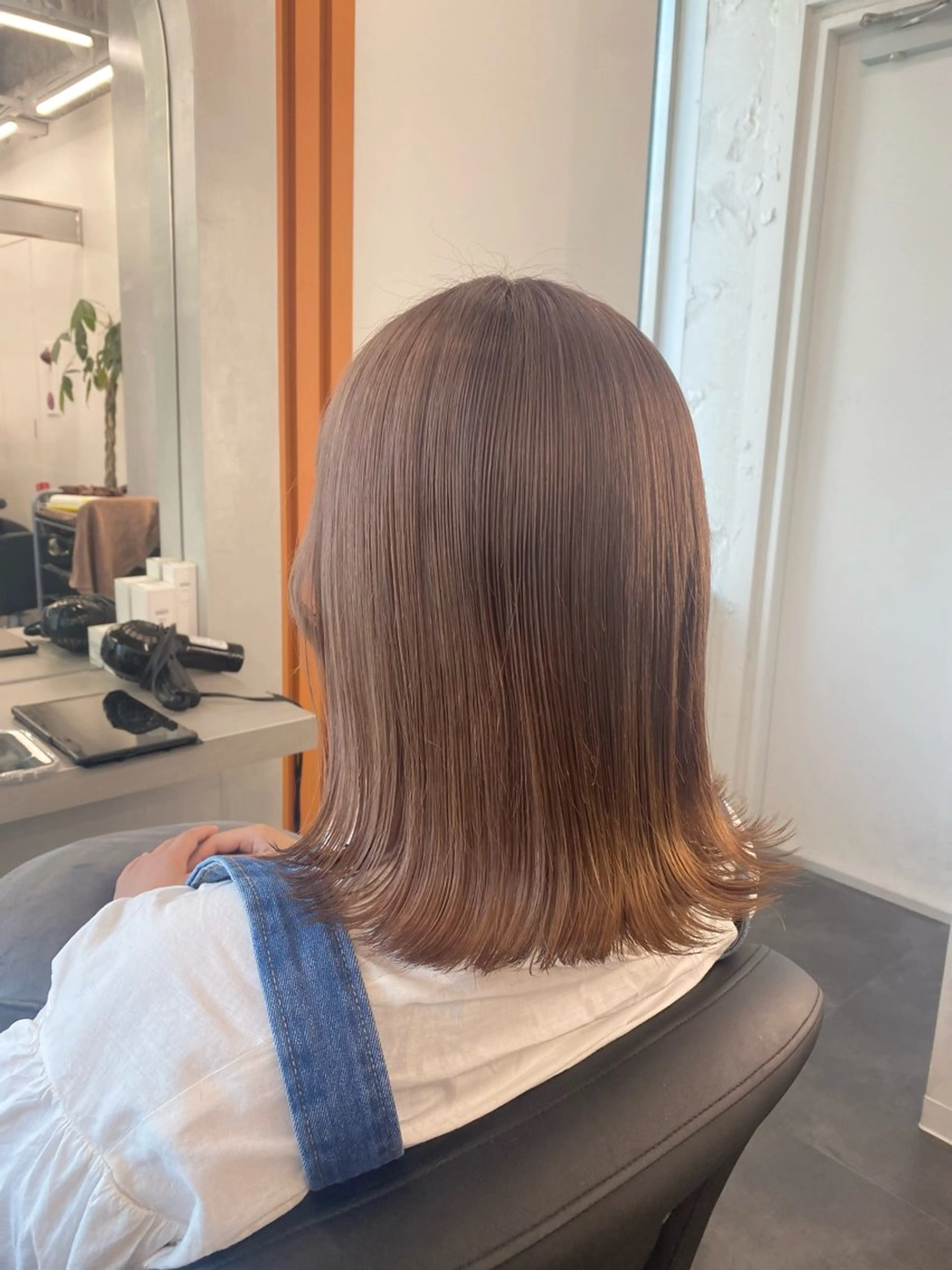 ミディアム カット ヘアカラー 長畑 光紀のヘアスタイル