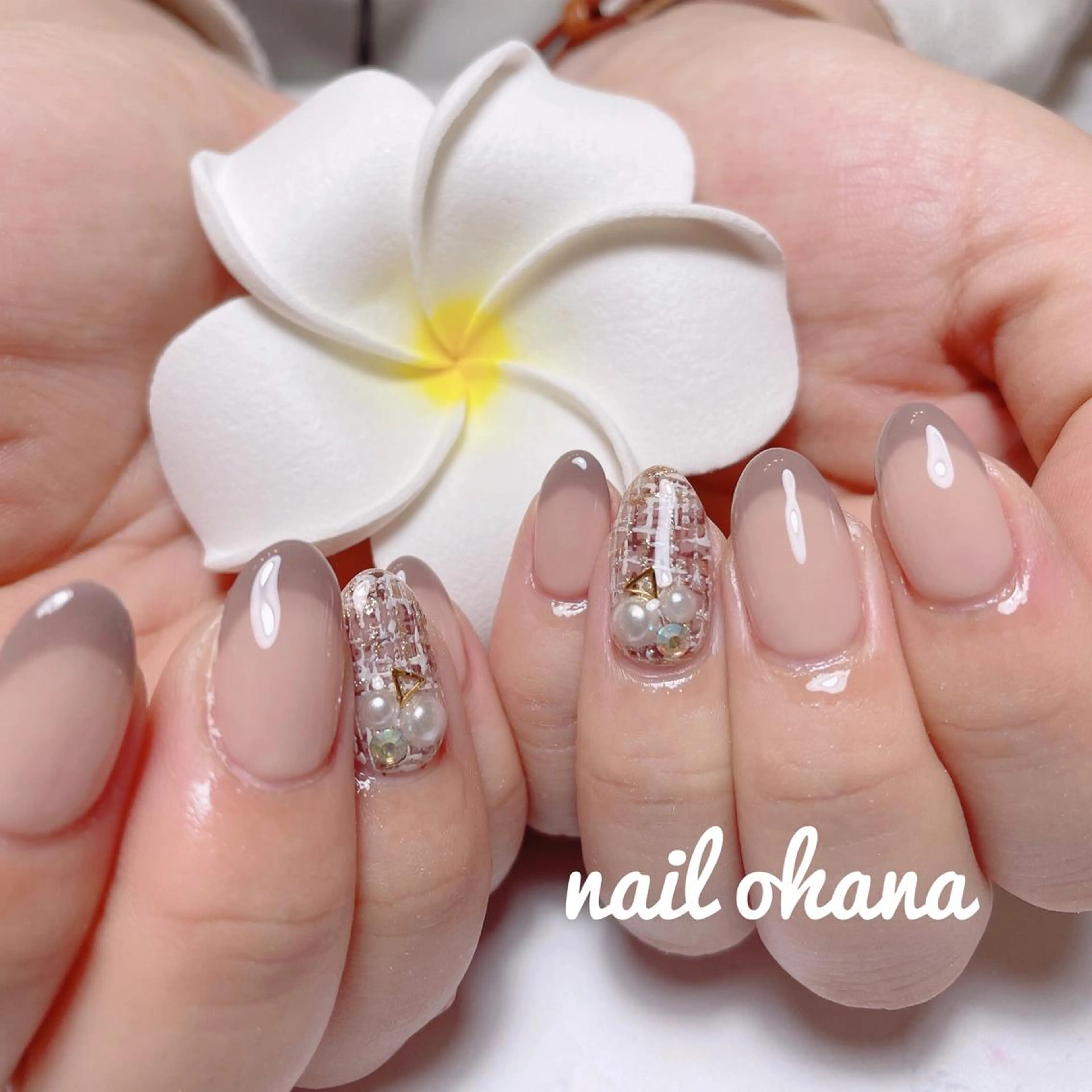 ネイル ブラウン ジェルネイル 持ち込み シンプルネイル ツイードネイル ハンドネイル 那覇🏝️台湾人 ネイリストSHIUのネイルデザイン