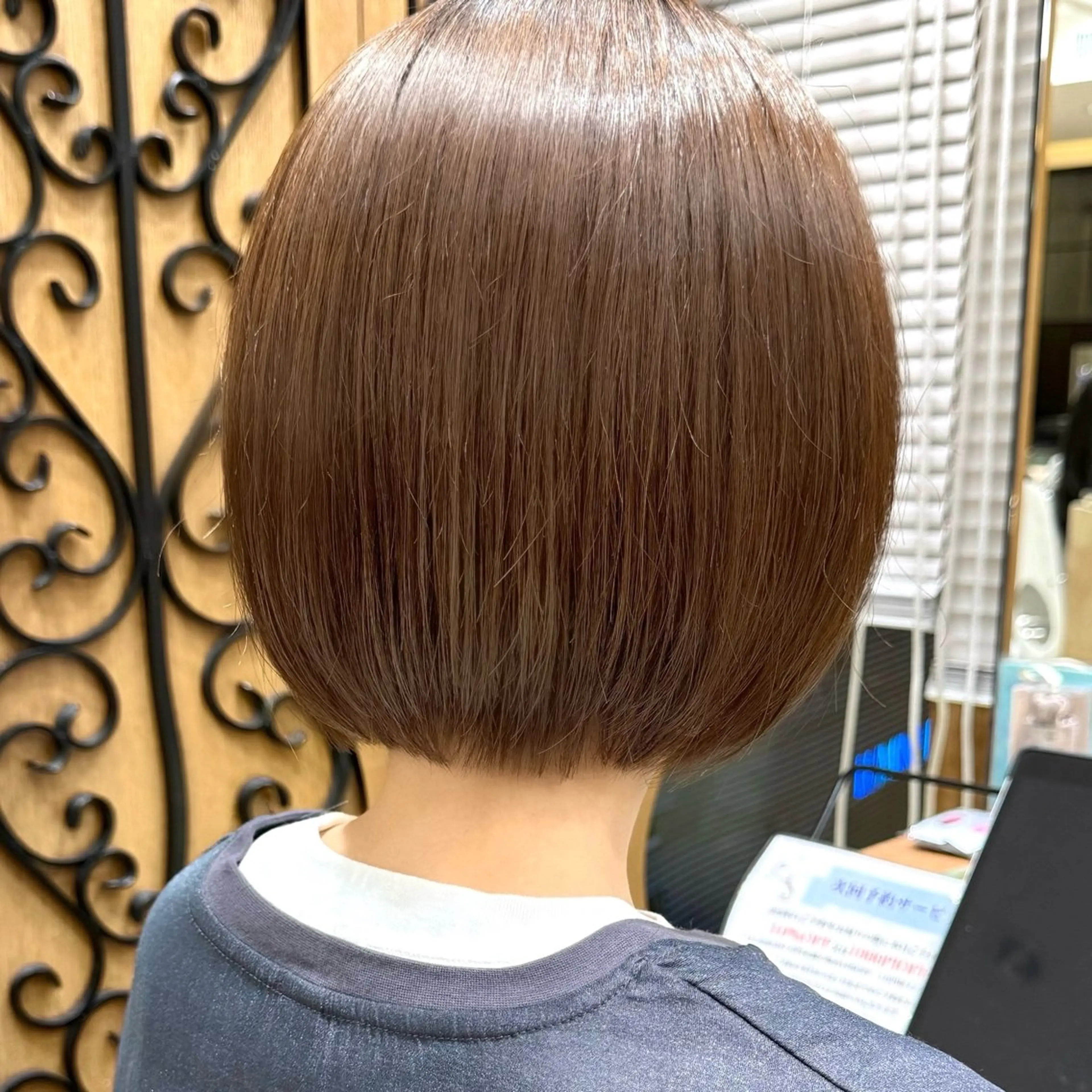 ショート カラー カット ヘアカラー トリートメント 💍新宿ショート 💍岩田莉奈のヘアスタイル