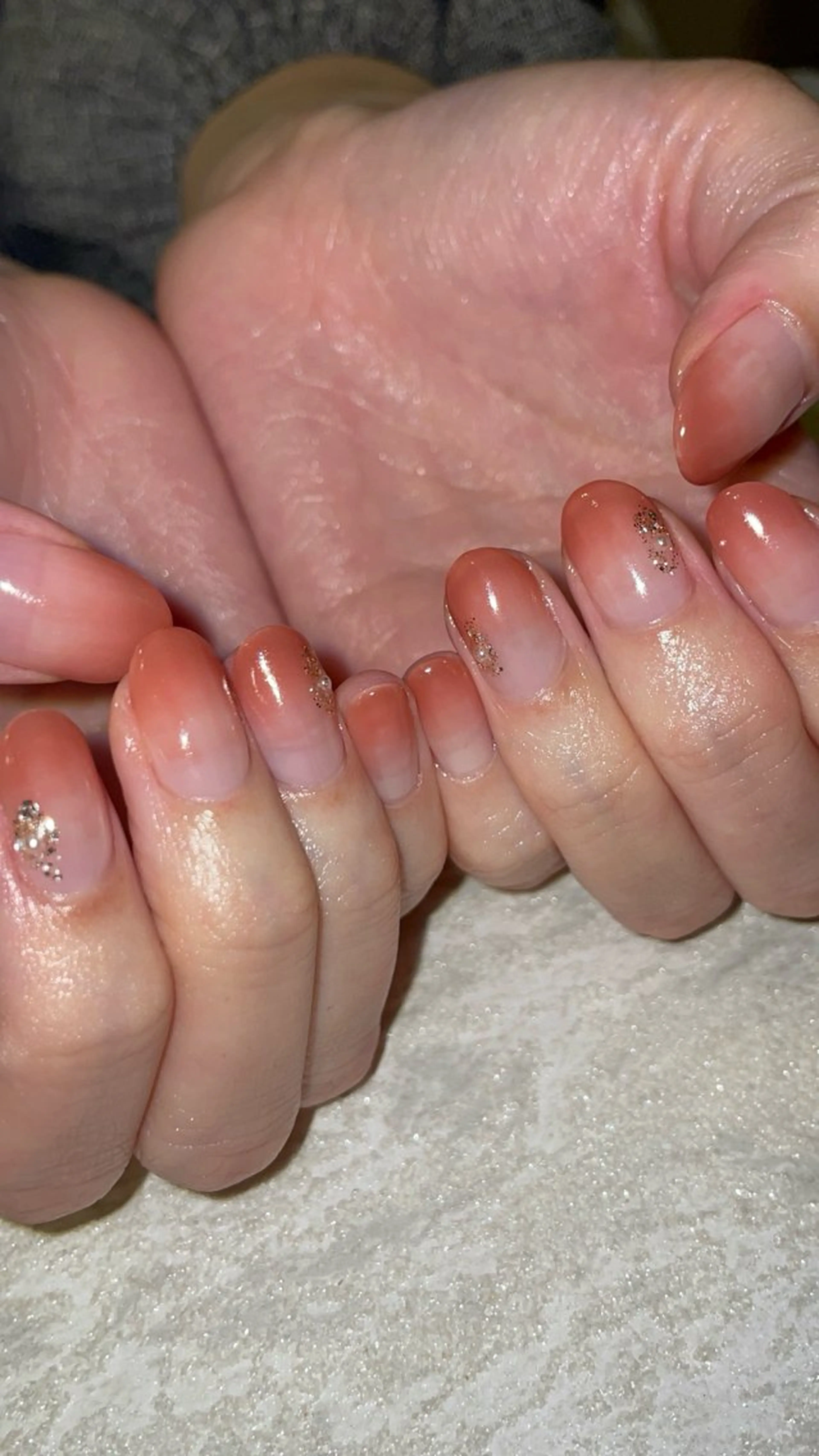 【他店オフ無料】グラデーションnail♡オフなし！の写真