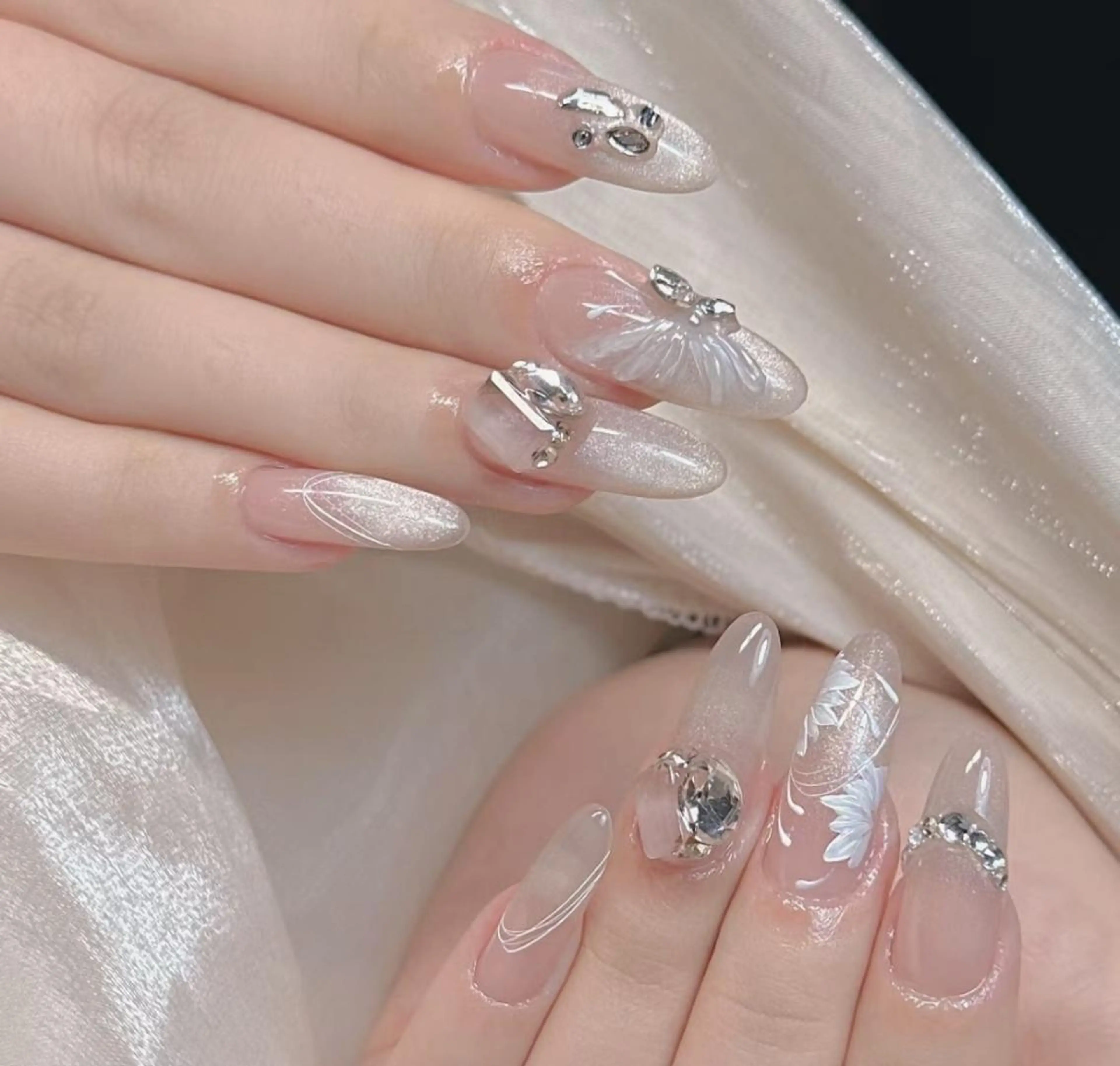 ネイル VIVIAN リサのネイルデザイン