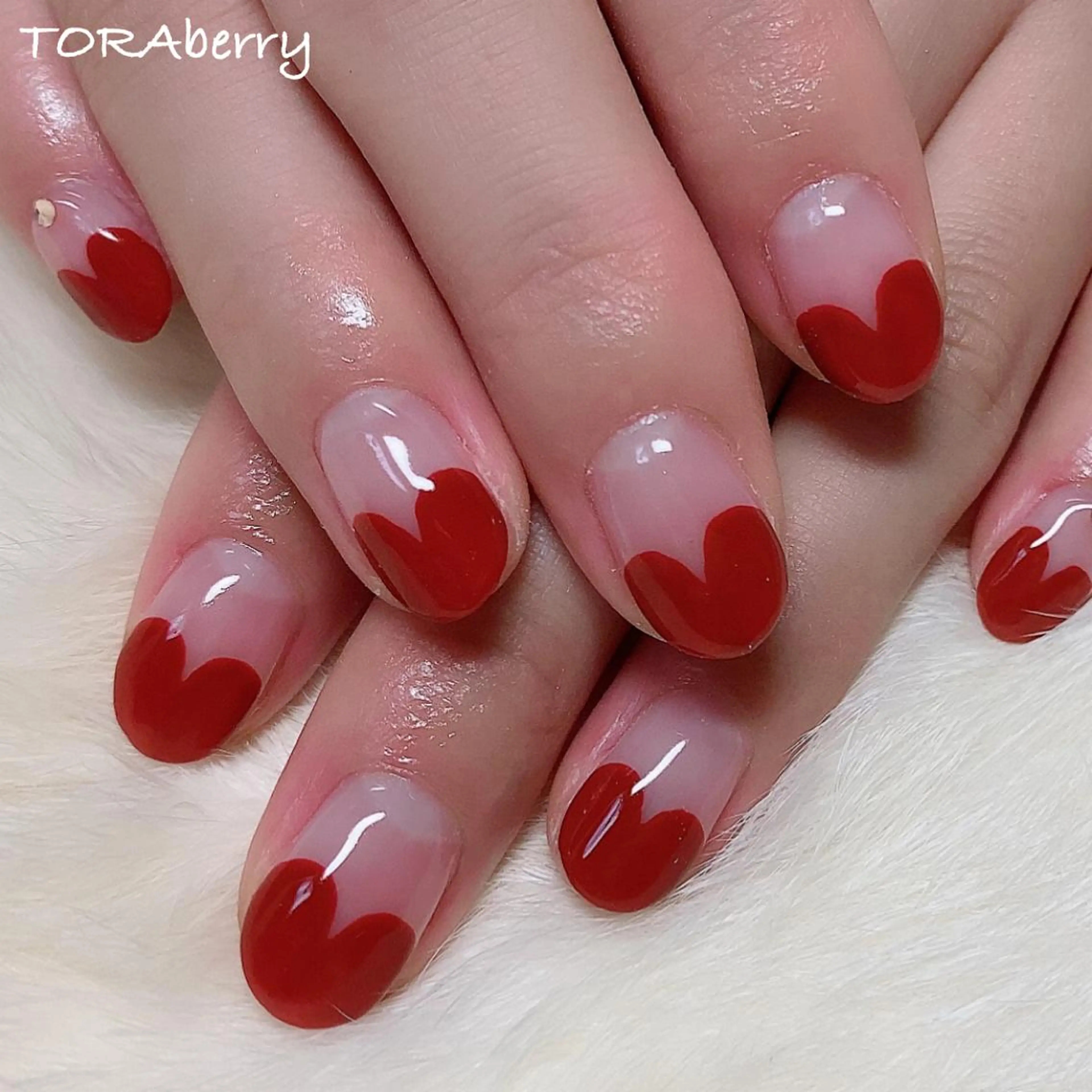 ネイル フレンチネイル ハート ハンドネイル ネイリスト なつみのネイルデザイン