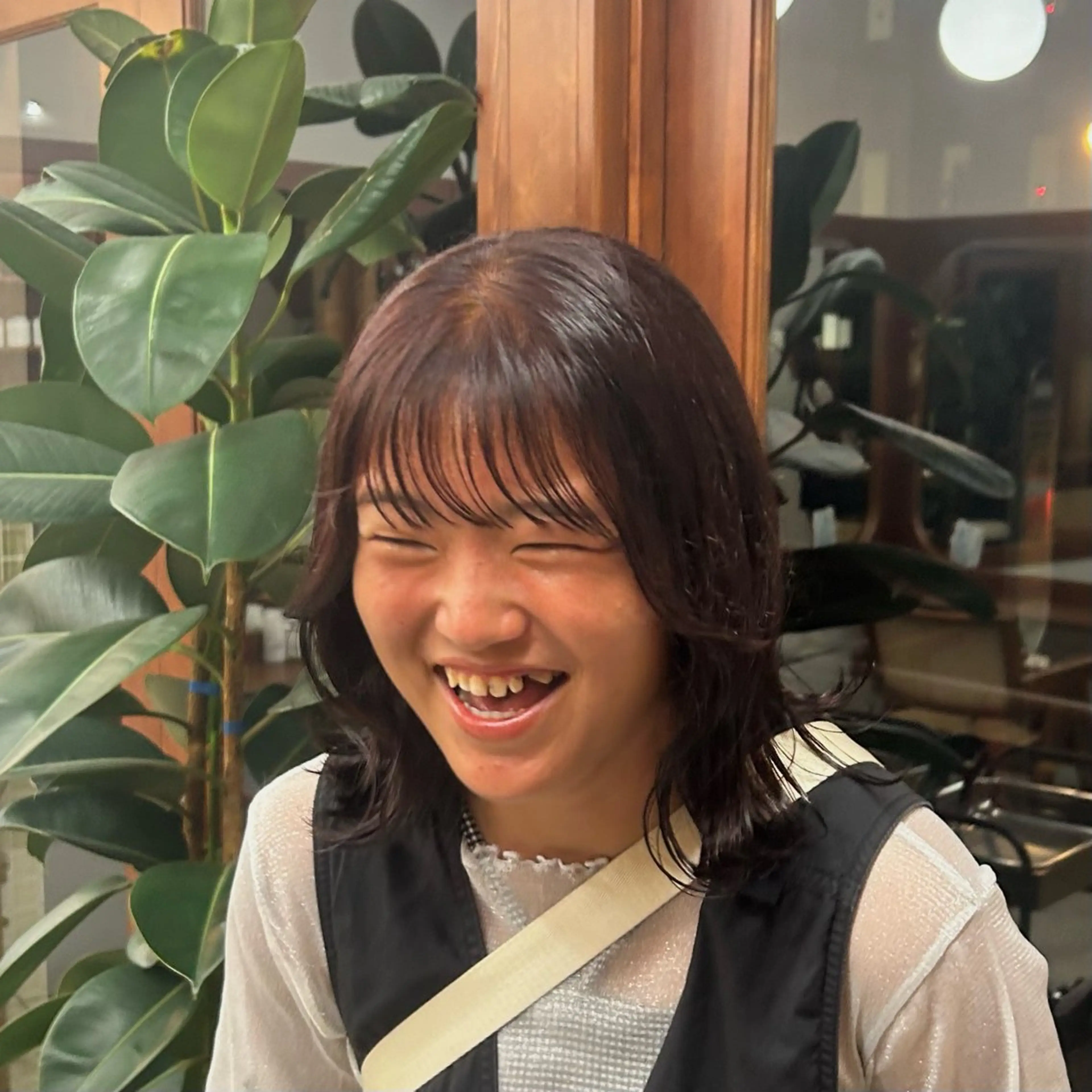 カラー MUKU 市川 莉花のヘアスタイル