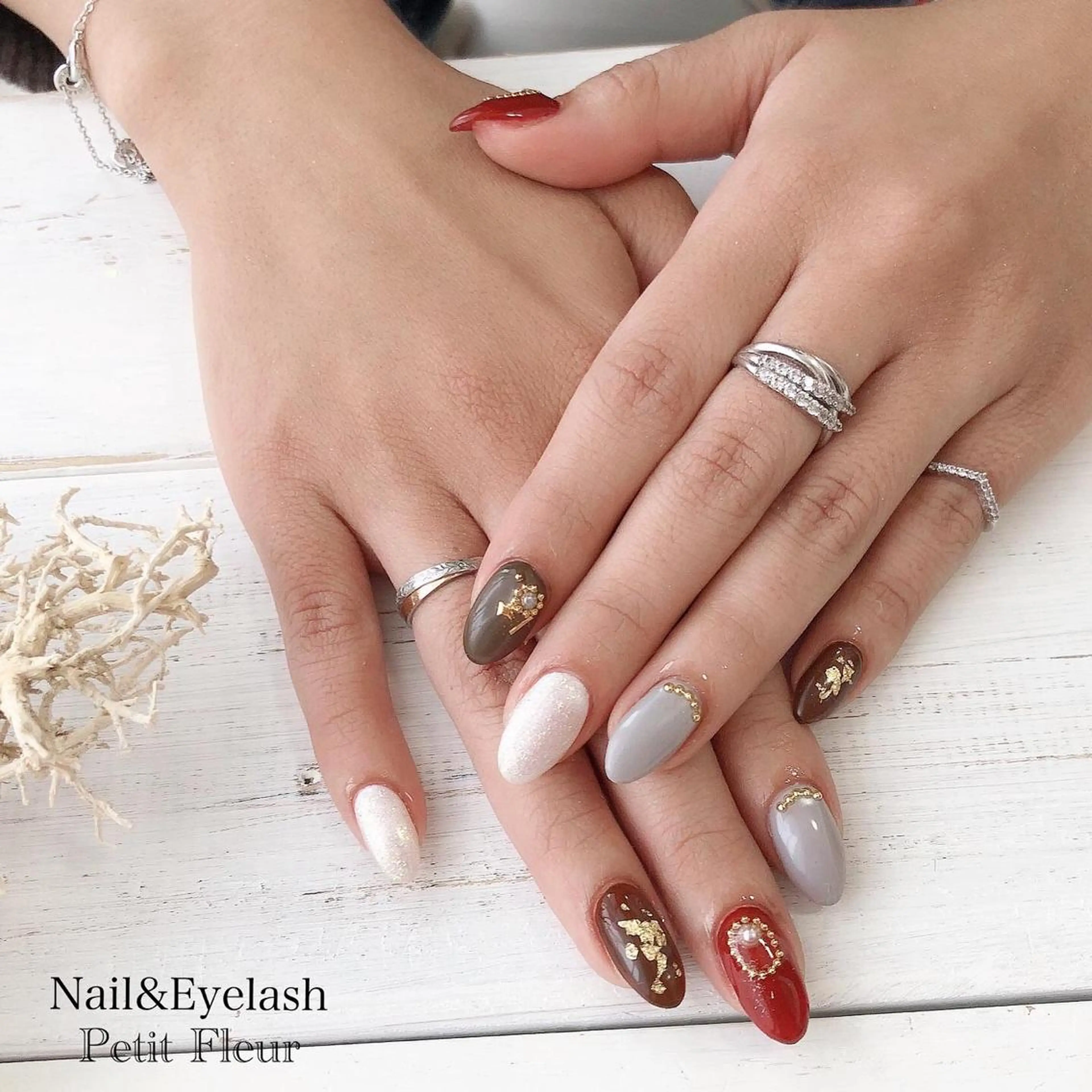 ネイル Petit Fleur所属・青柳 亜梨奈のマツエク・マツパデザイン