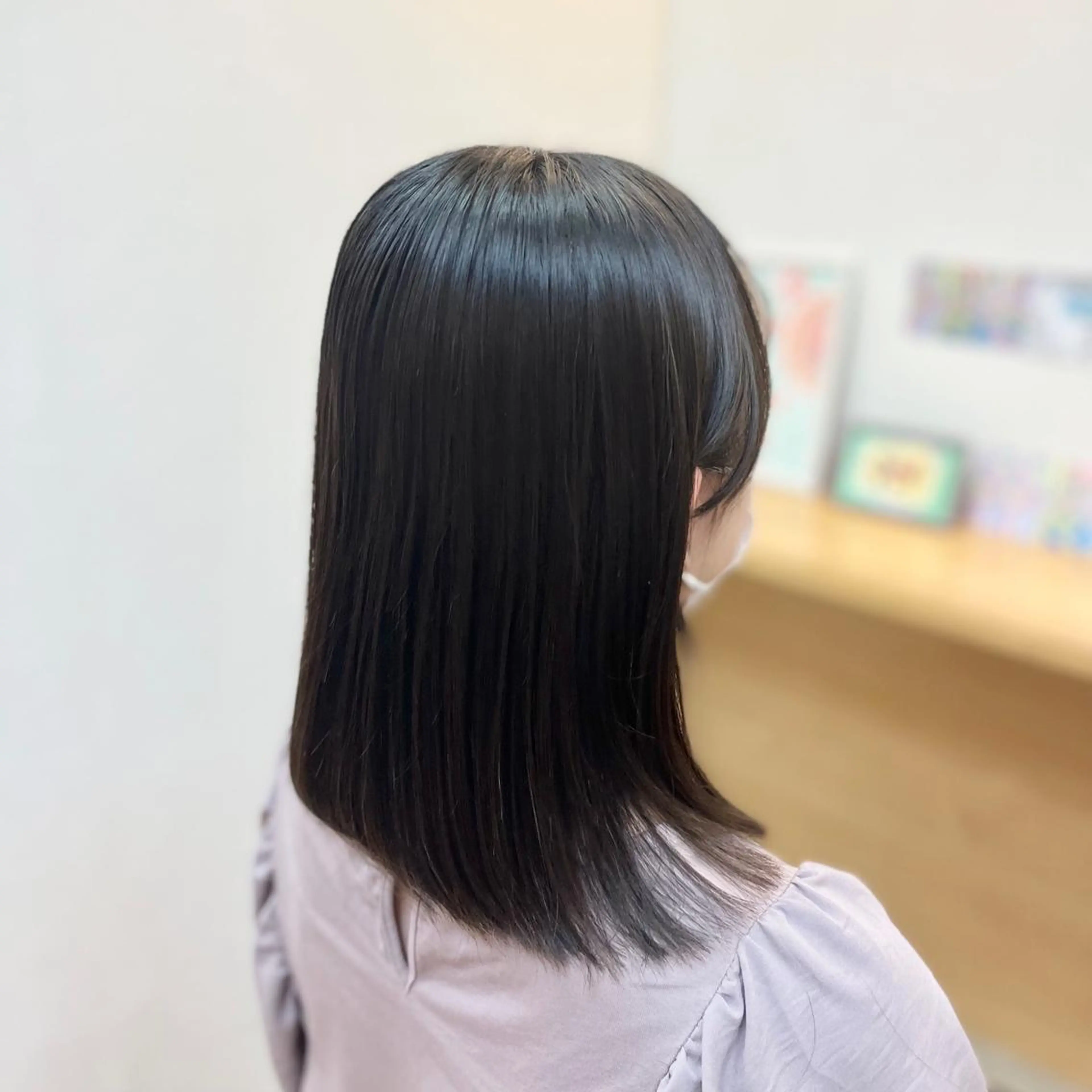 ミディアム 外ハネヘア イッツ！登戸店所属・冨田 豊のヘアスタイル