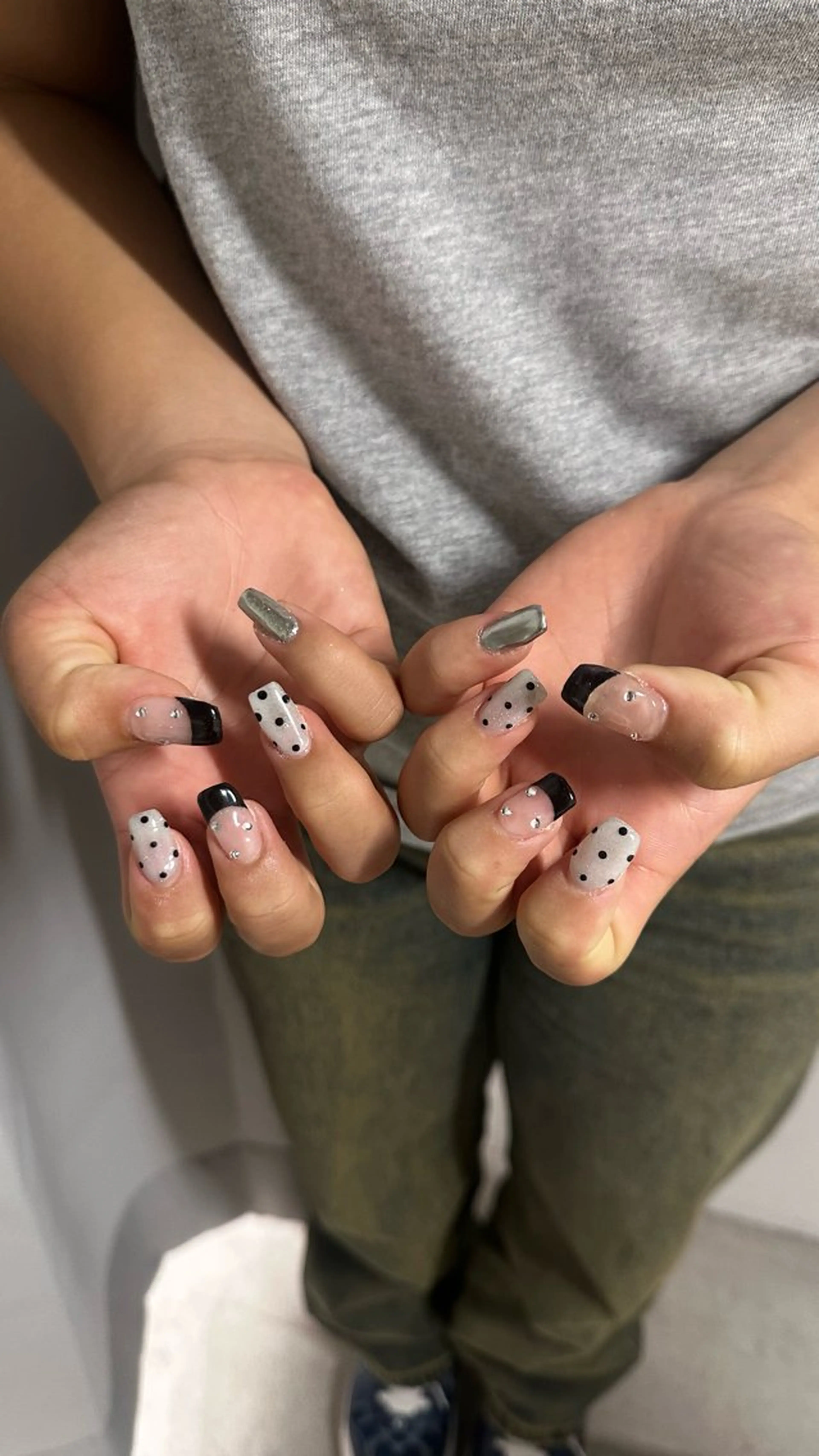 ネイル しおん⭐︎立川 sofaネイリストのネイルデザイン