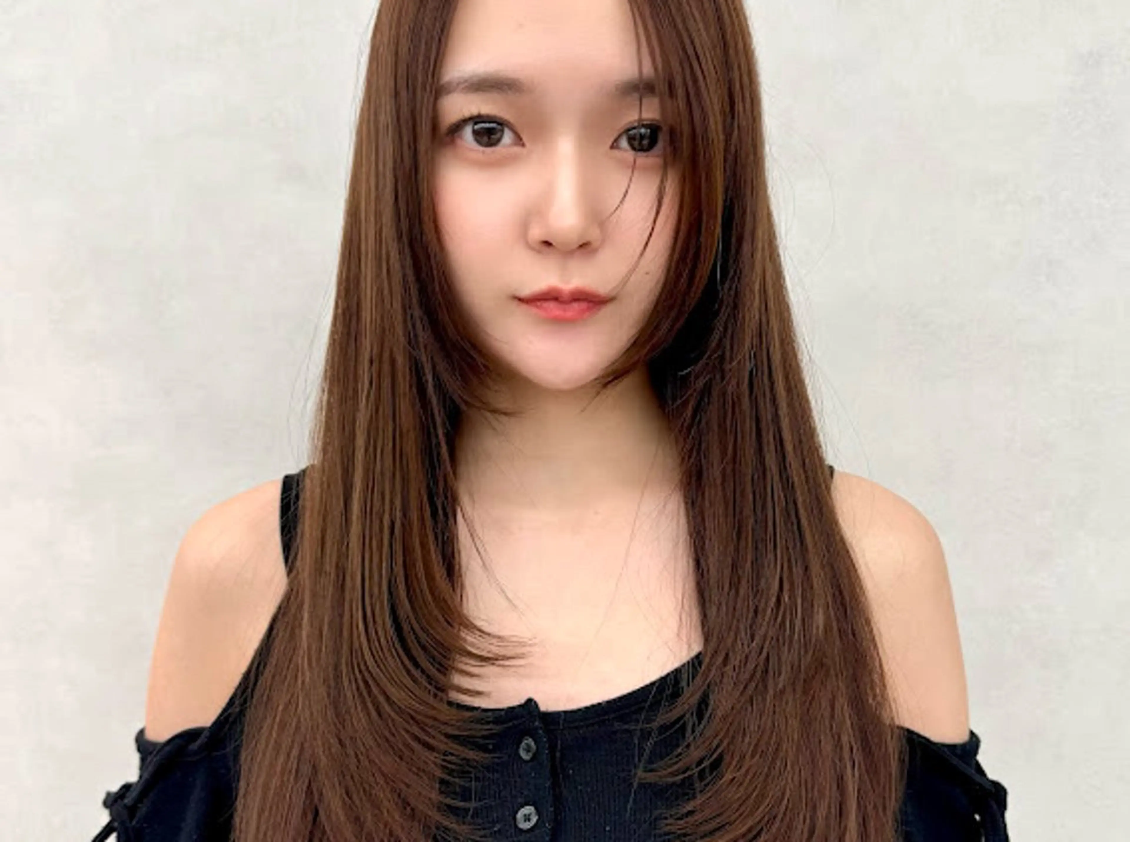 ロング ✨艶カラーと縮毛矯正 🦖しんのすけ🦖のヘアスタイル