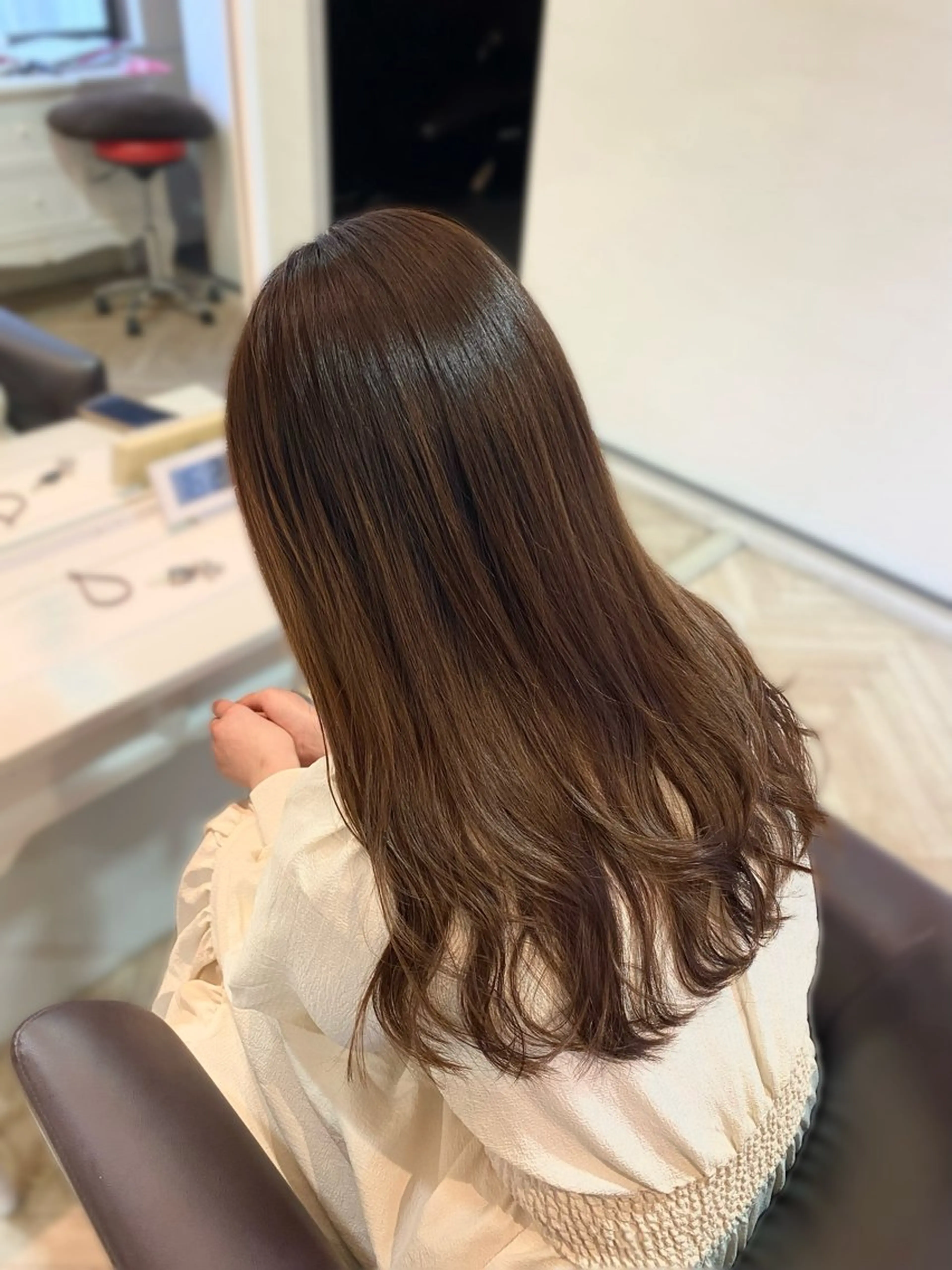 セミロング カラー ブラウンカラー Reginavita栄店 【レジナヴィータ】所属・鈴木 二依奈のヘアスタイル