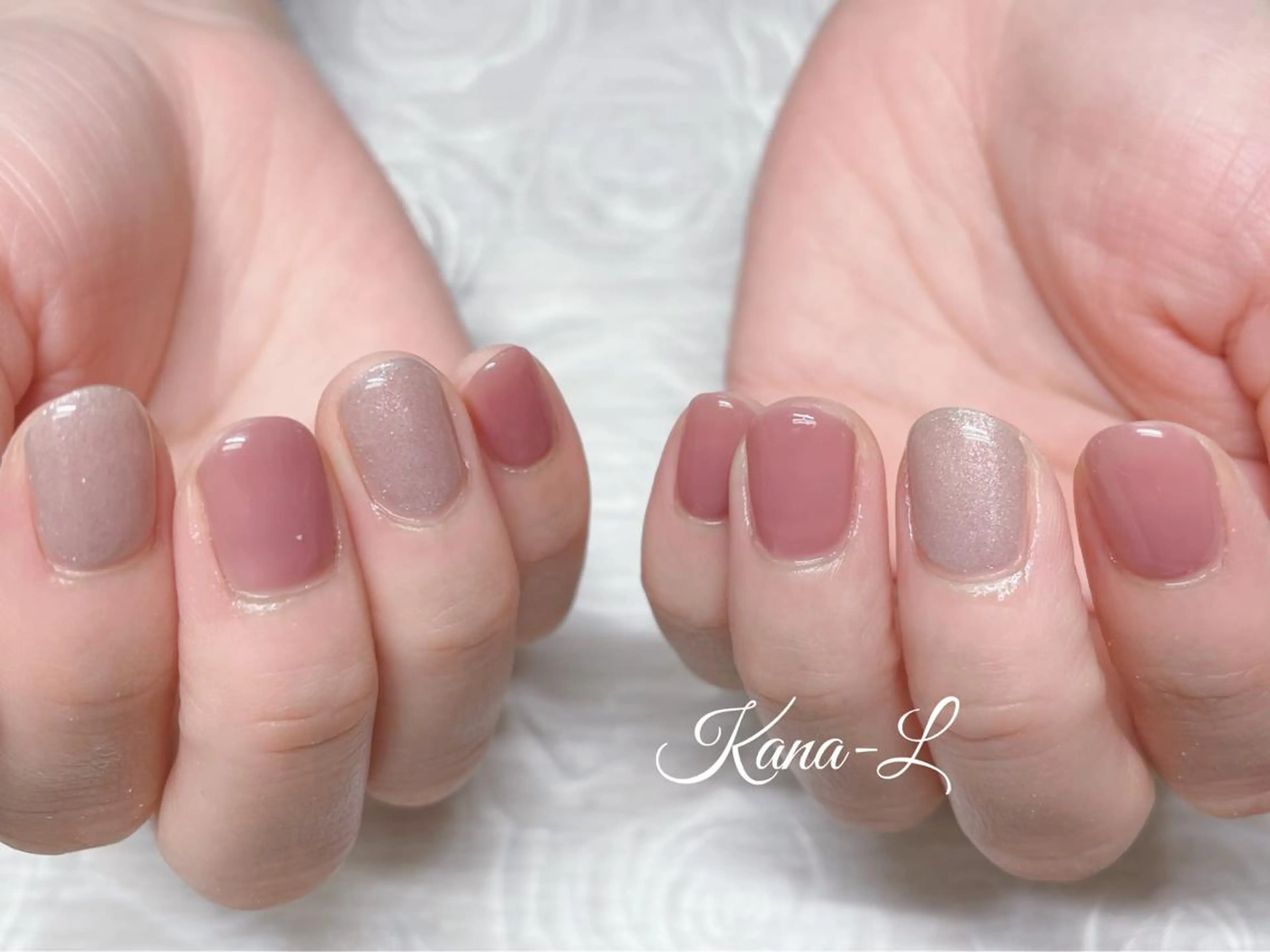 カラー ネイル マグネットネイル 芦辺 香奈のネイルデザイン