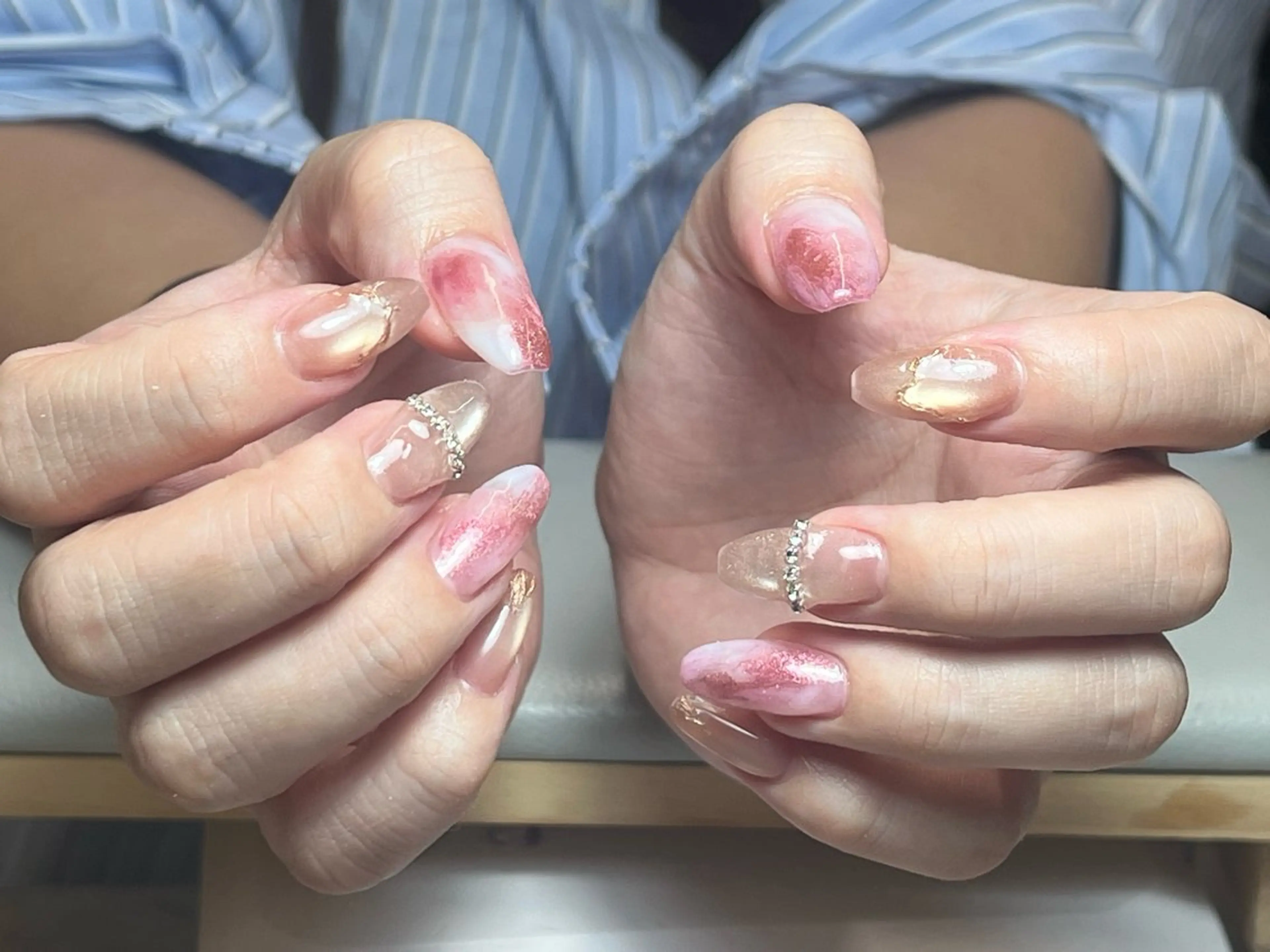 ネイル アートネイル 韓国ネイル 持ち込み ニュアンスネイル ワンカラーネイル ハンドネイル イブ ネイリのネイルデザイン