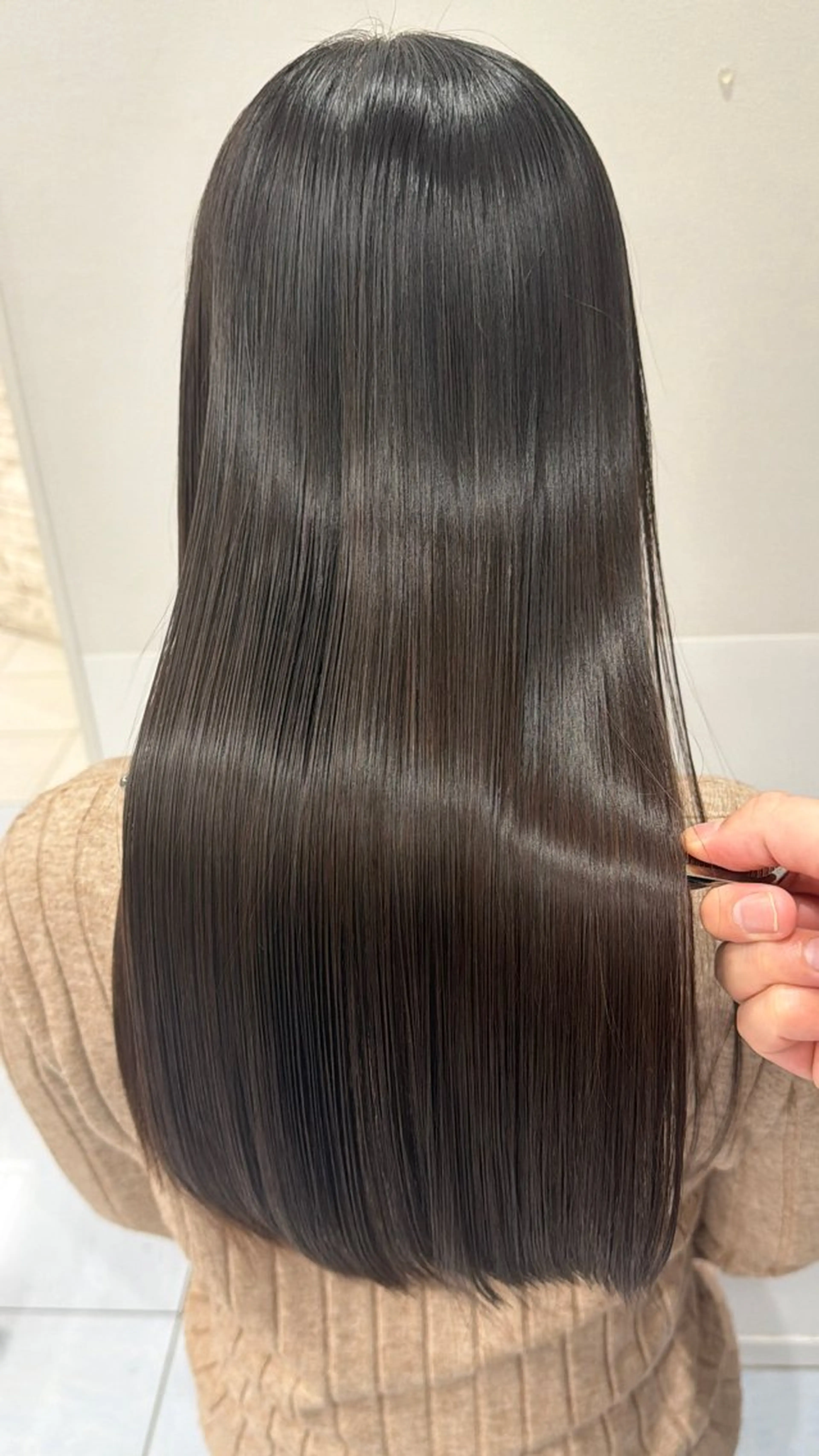 ロング パーマ 縮毛矯正 トリートメント 髪質改善/縮毛矯正 /ブリーチ矯正/岡部のヘアスタイル