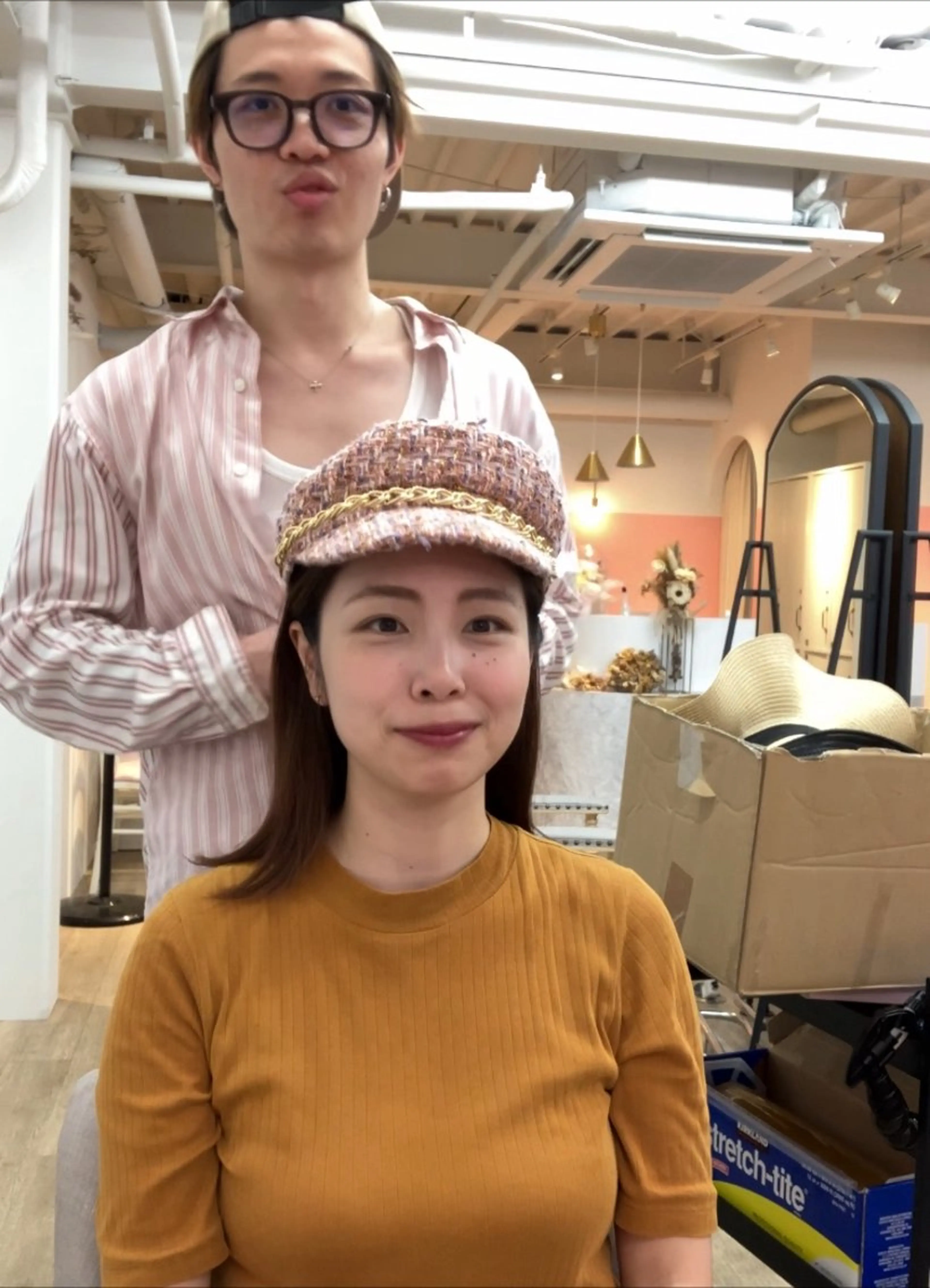 【ペアでご来店の方】パーソナルカラー診断+顔タイプ診断の写真