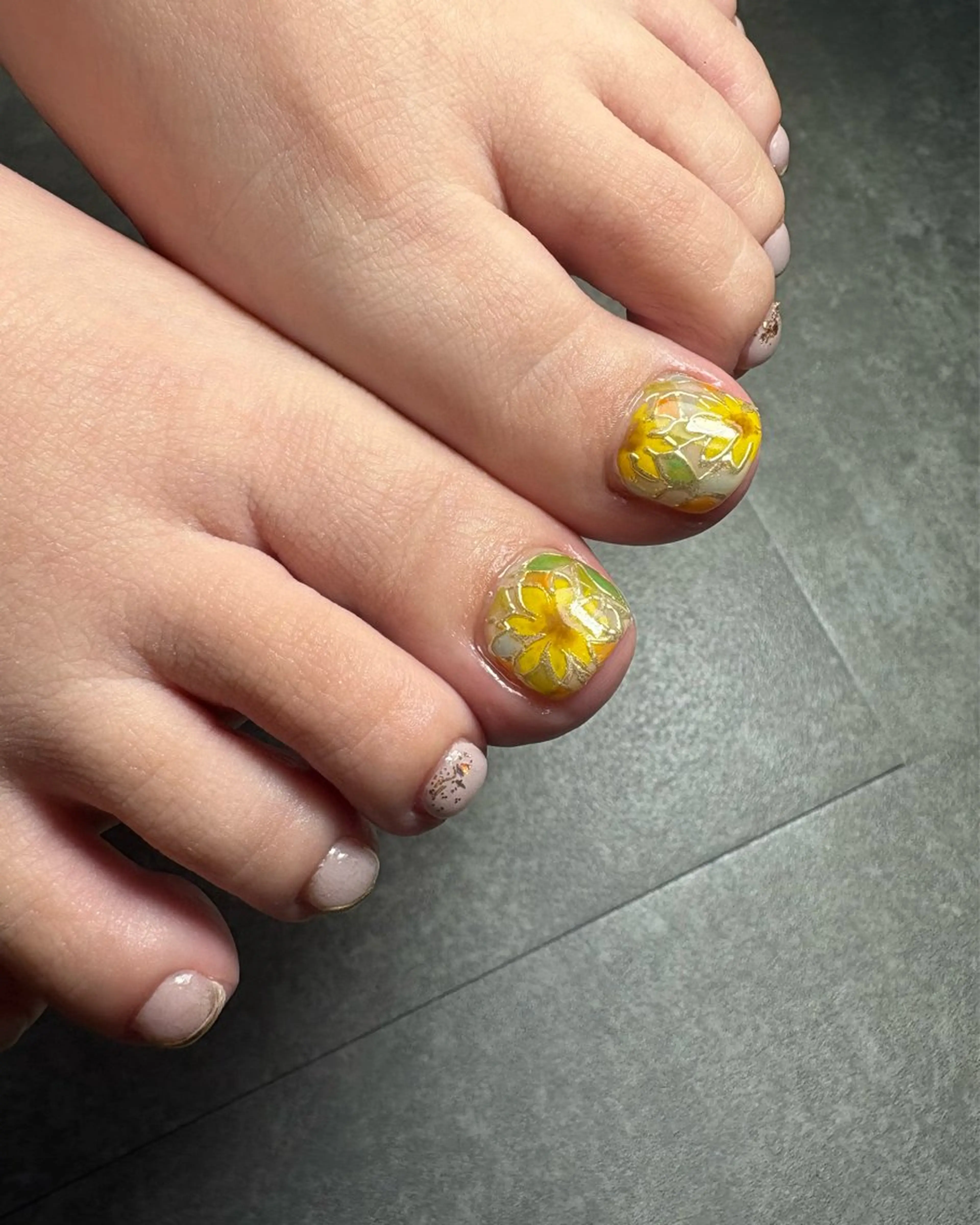 ネイル sol.nailworks所属・sol. ソル satiのネイルデザイン