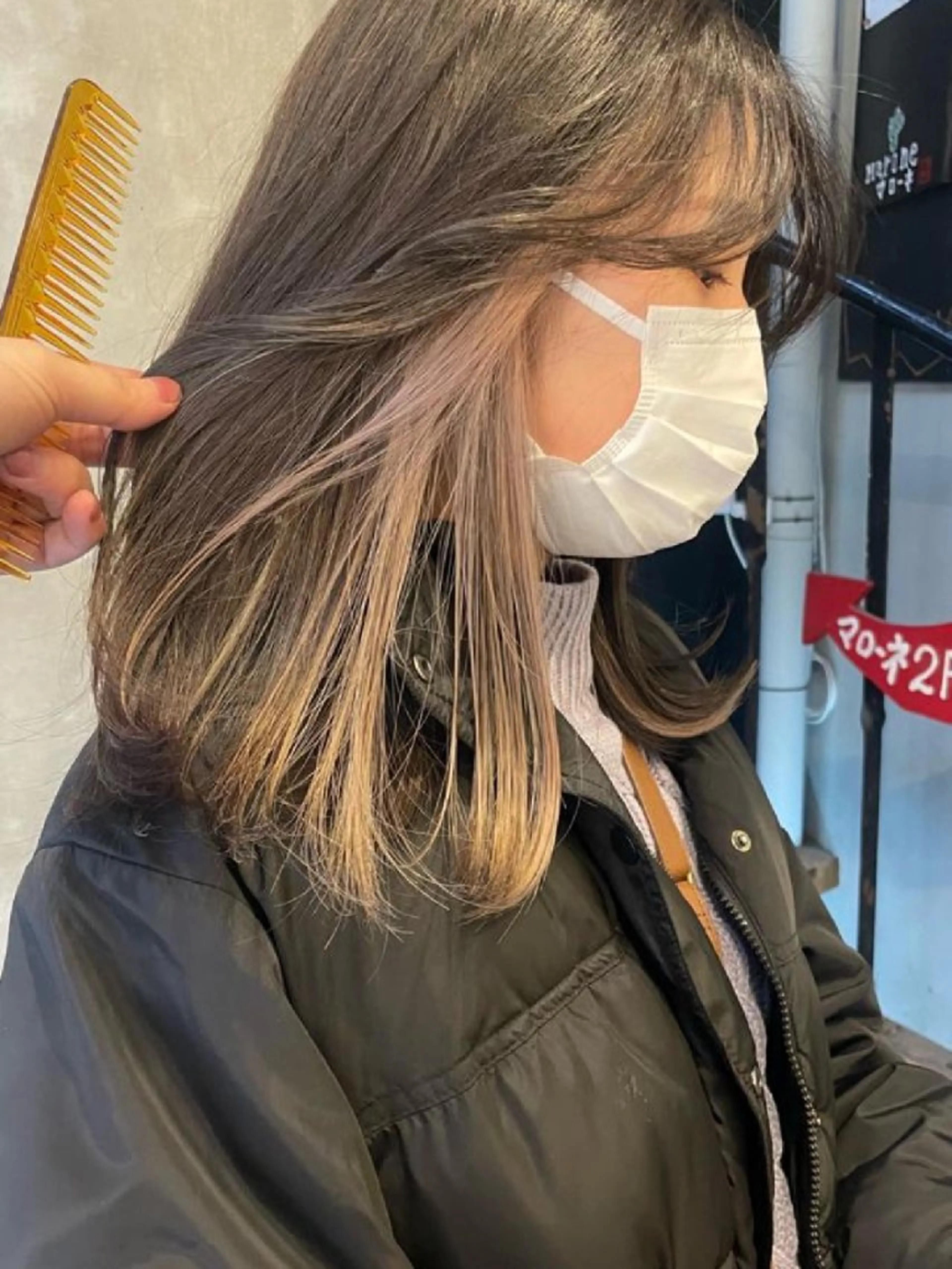 ミディアム キリカ新宿所属・ブリーチ/ エクステ/レイヤーのヘアスタイル