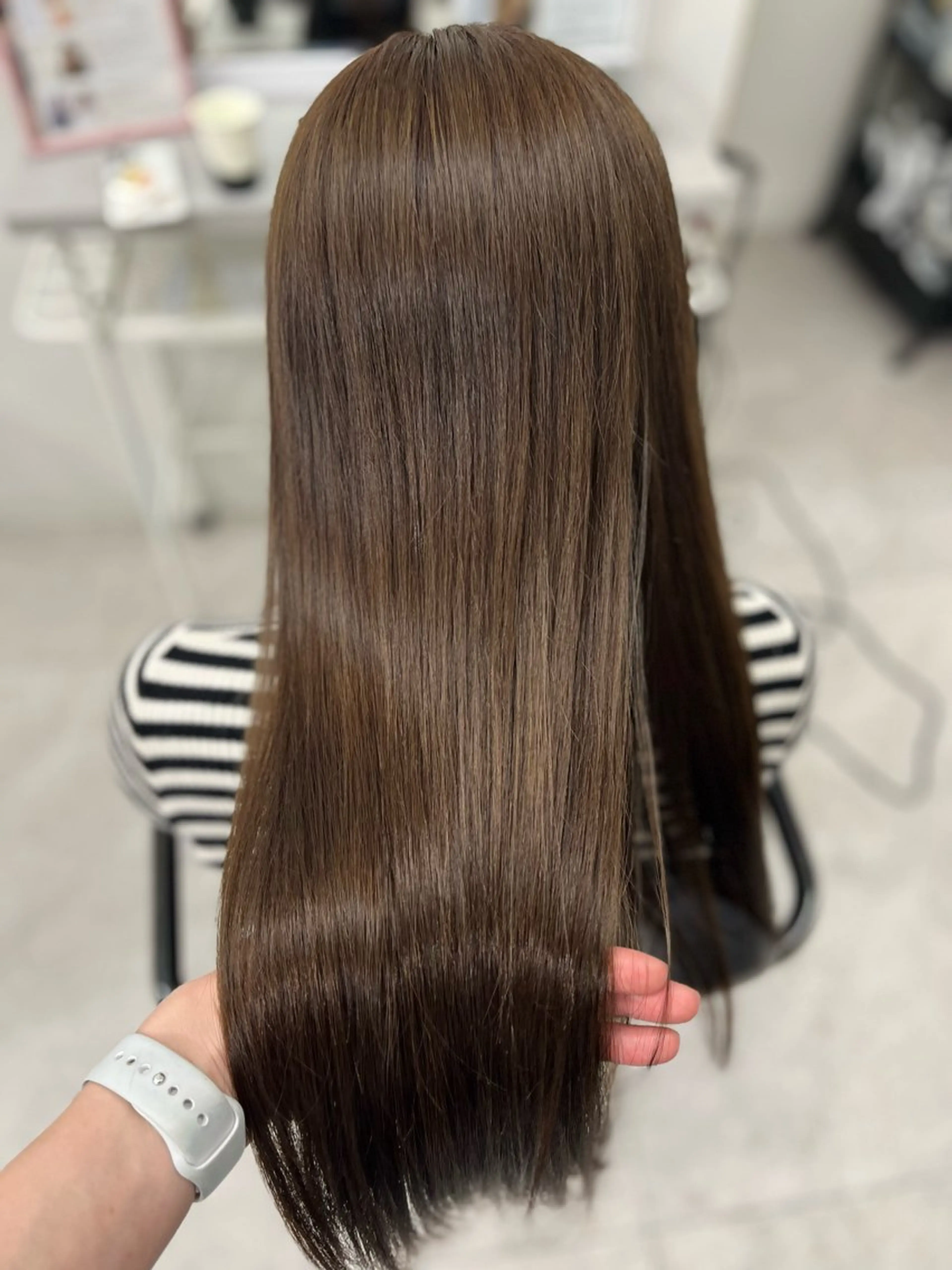 ❄️ダメージレス艶カラーメニュー❄️カット+髪質改善カラー+AMASIA3stepトリートメントの写真