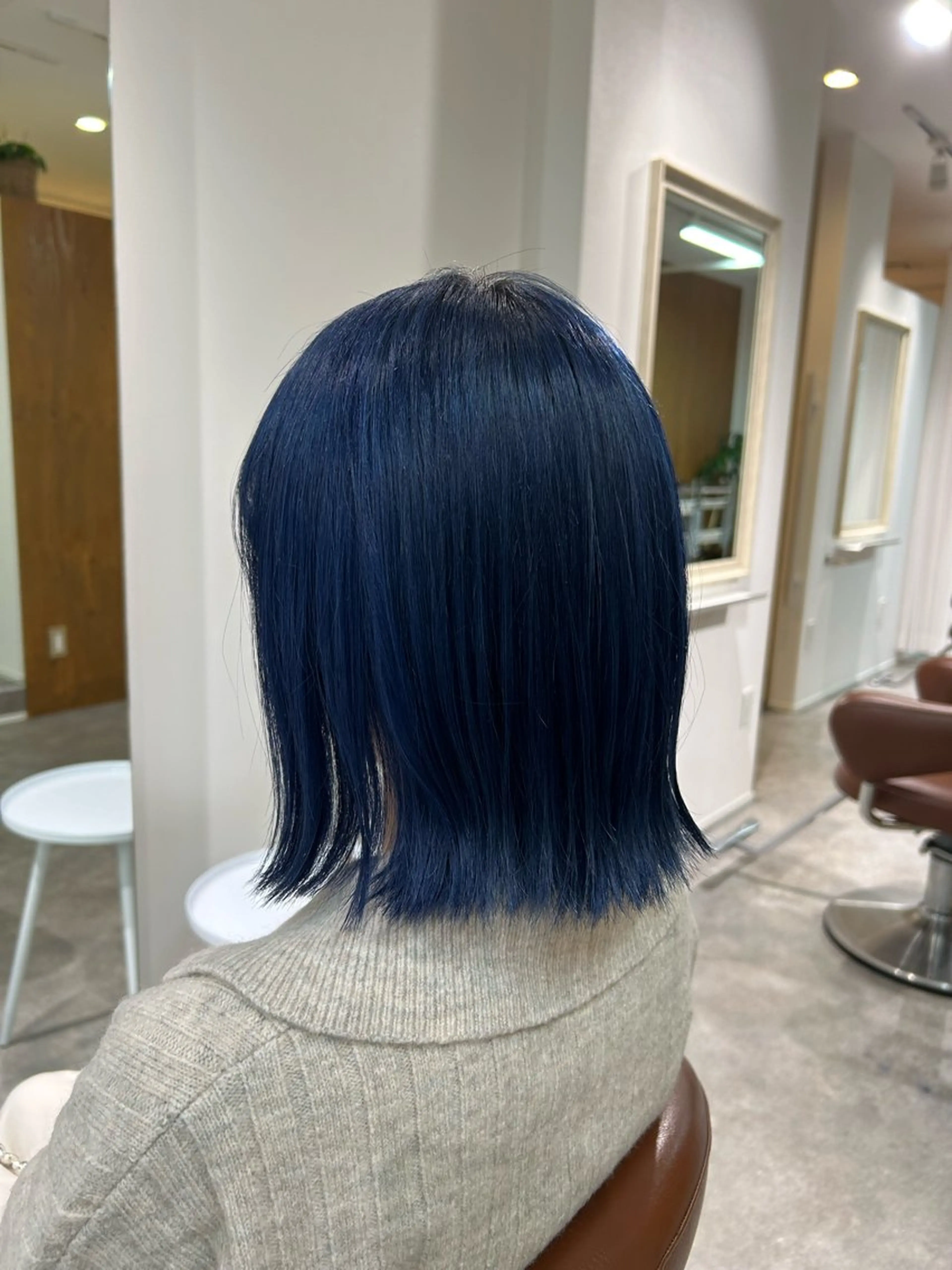 ショート カラー ブリーチ ブルーカラー ヘアカラー マコ @_vral0のヘアスタイル