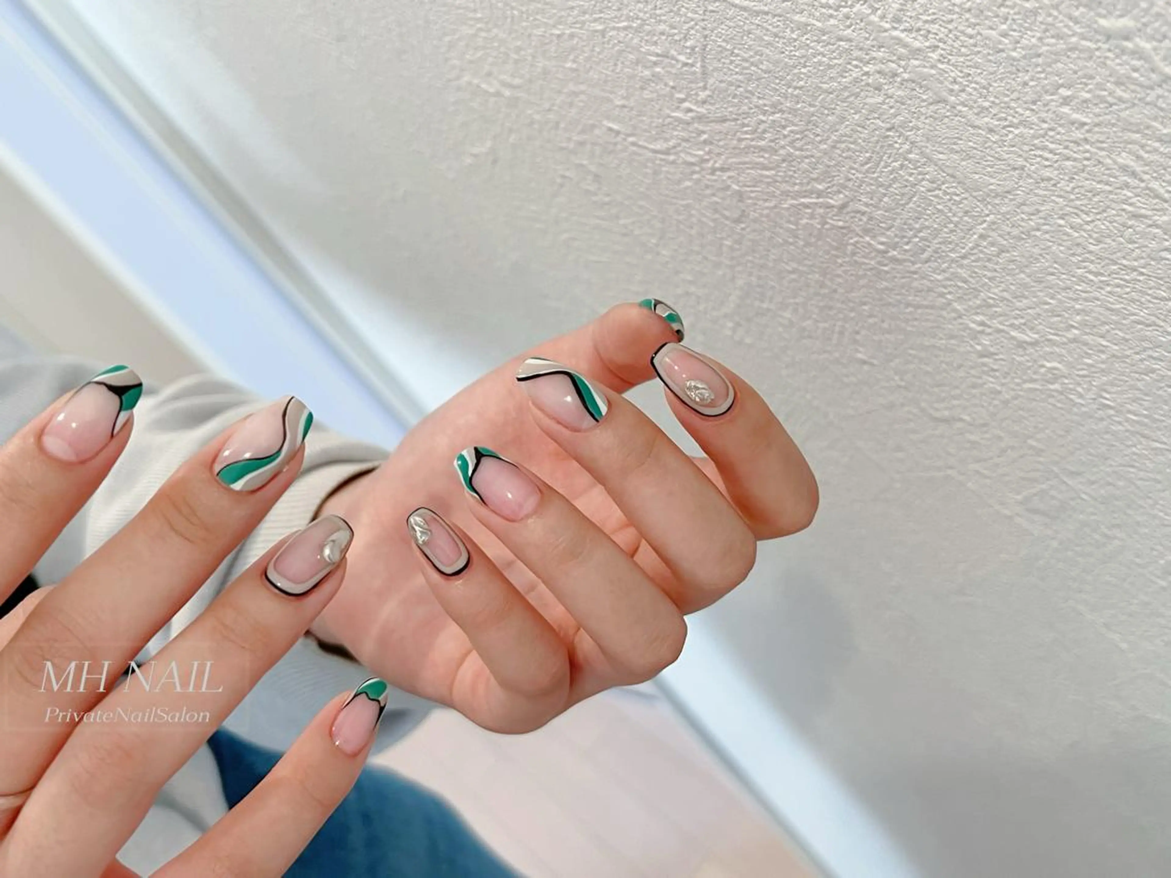 ネイル ハンドネイル MH Nailのネイルデザイン