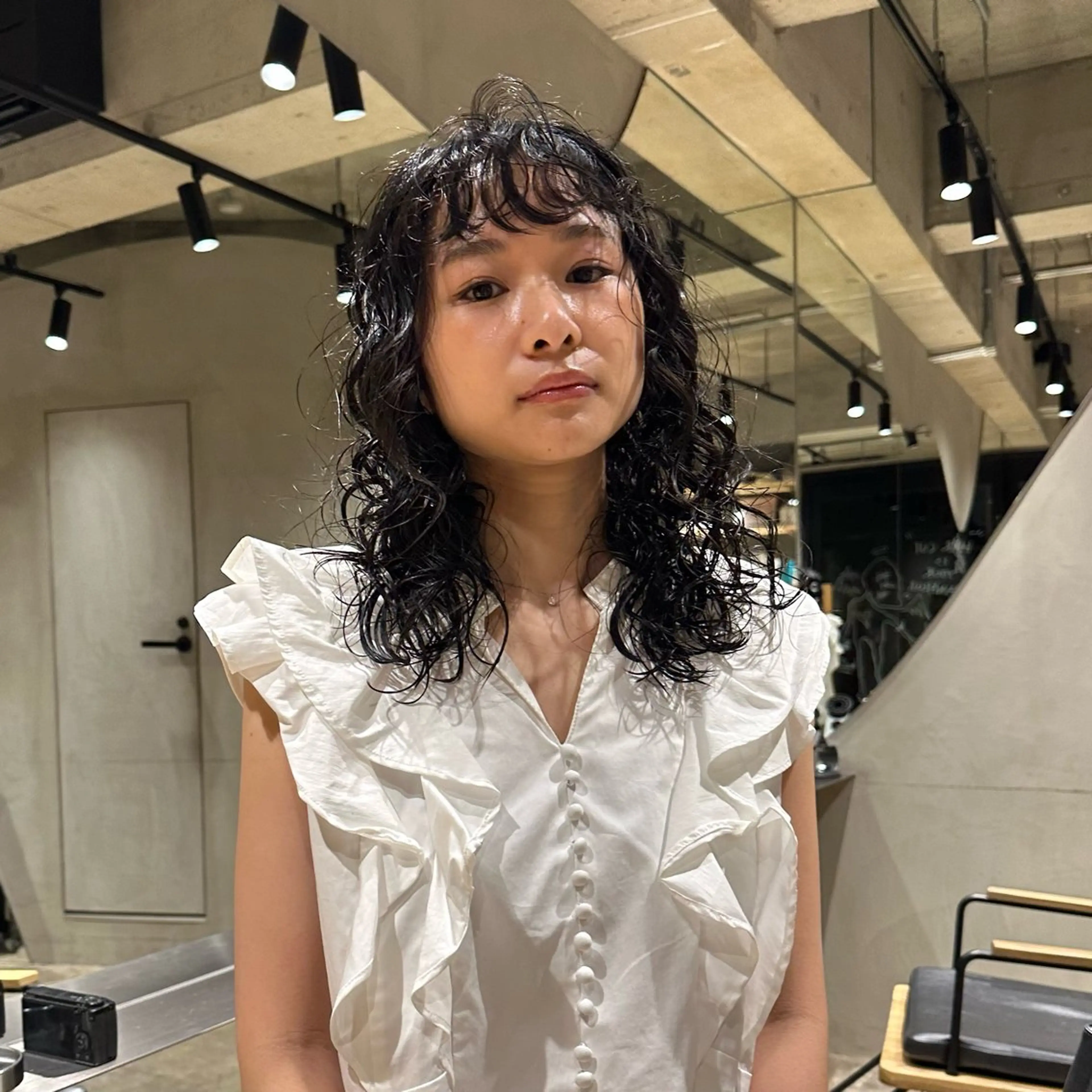 ミディアム パーマ ミディアムパーマ ウルフカット カット パーマ 🌈圧倒的デザイン パーマ　関和希のヘアスタイル