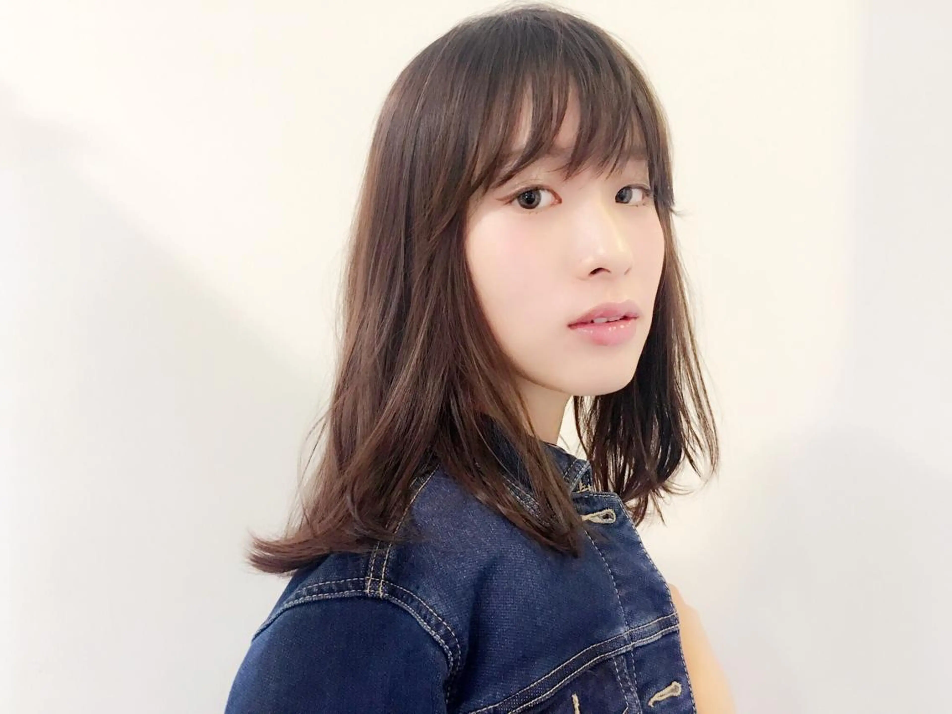 ショート ミディアム カラー パーマ トリートメント 西本 夏美のヘアスタイル