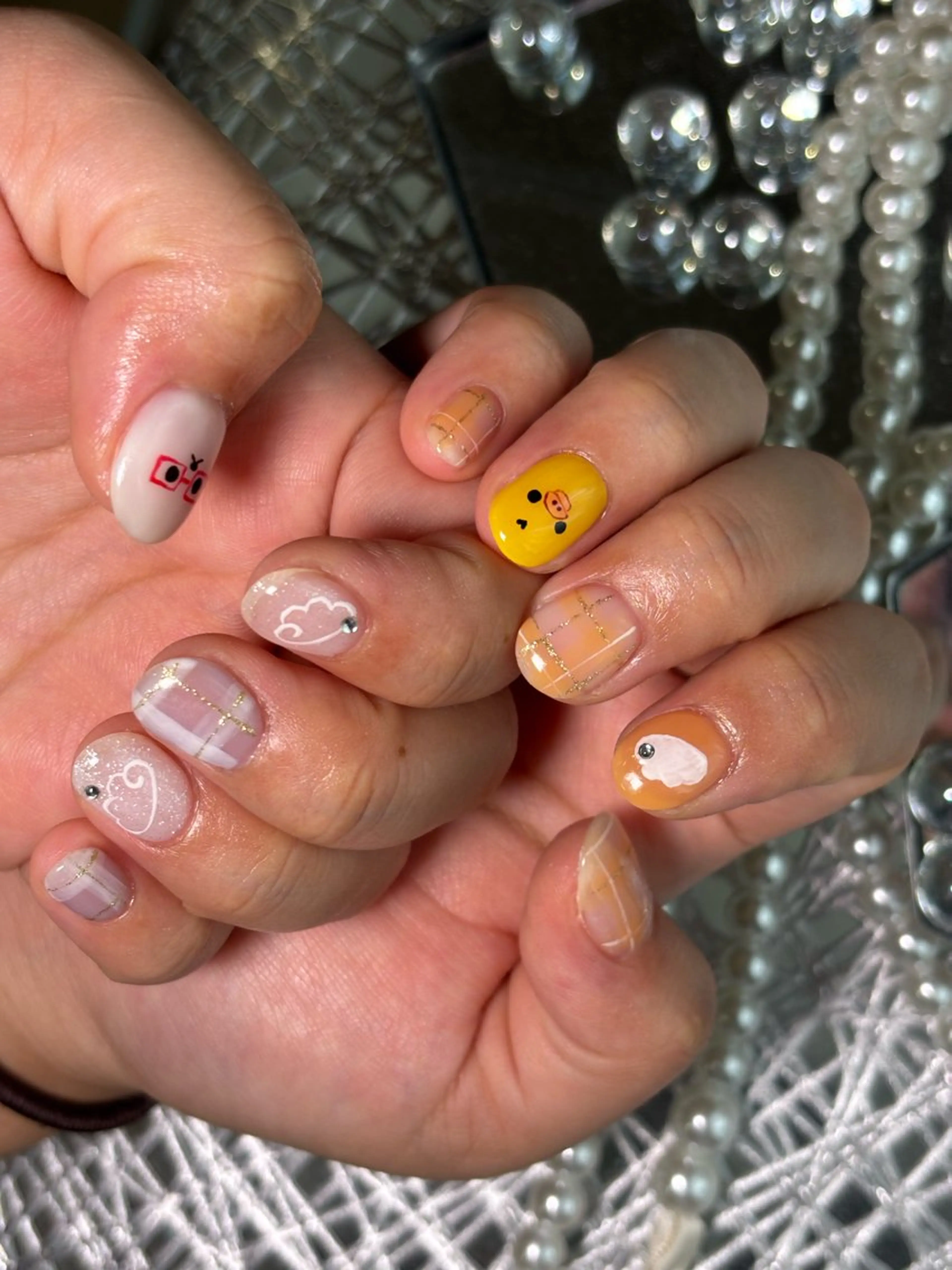 ネイル アートネイル ハンドネイル .8 HAREのネイルデザイン