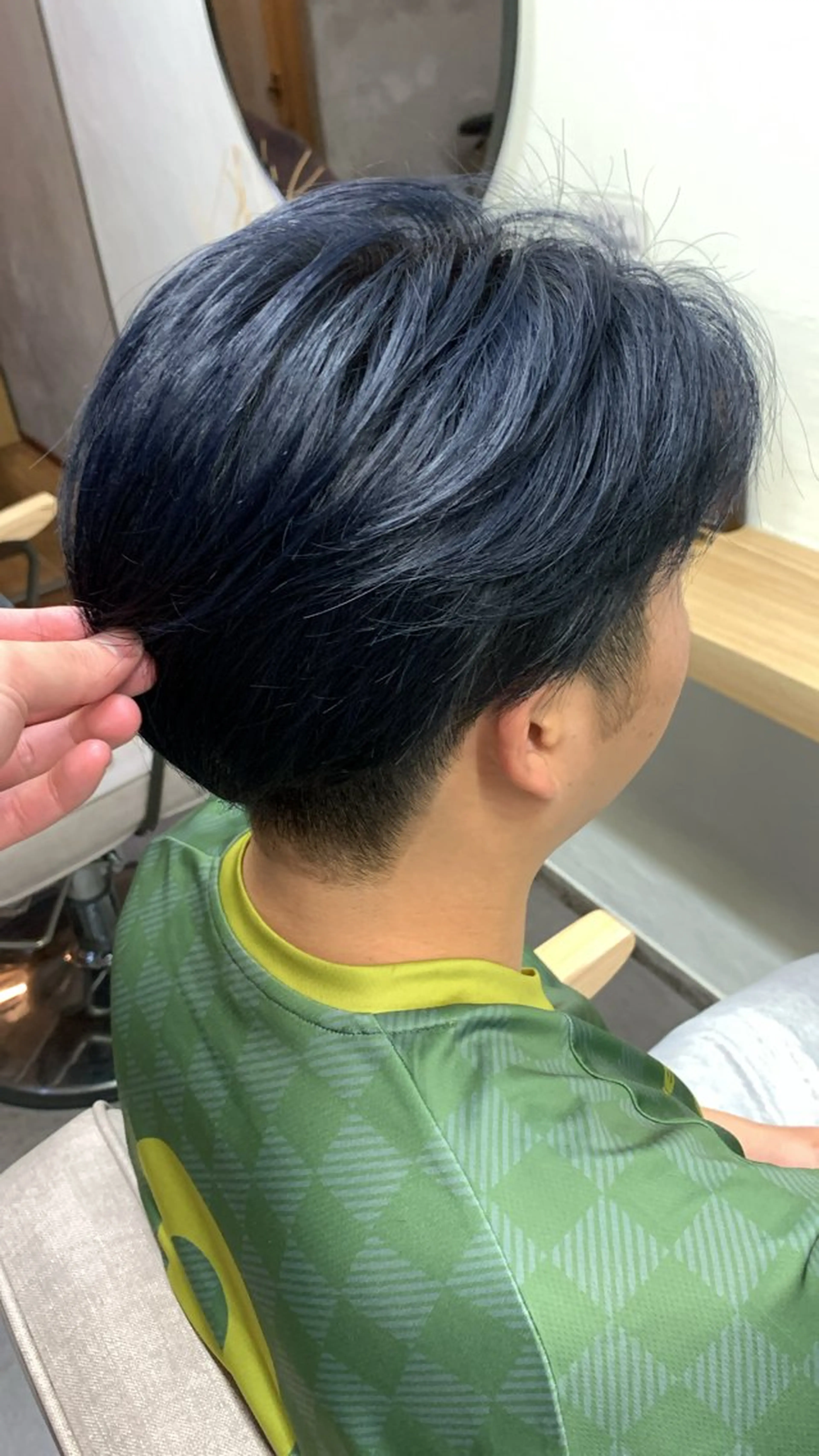 メンズ メンズブリーチ ヘアカラー トリートメント 照井 耀のヘアスタイル