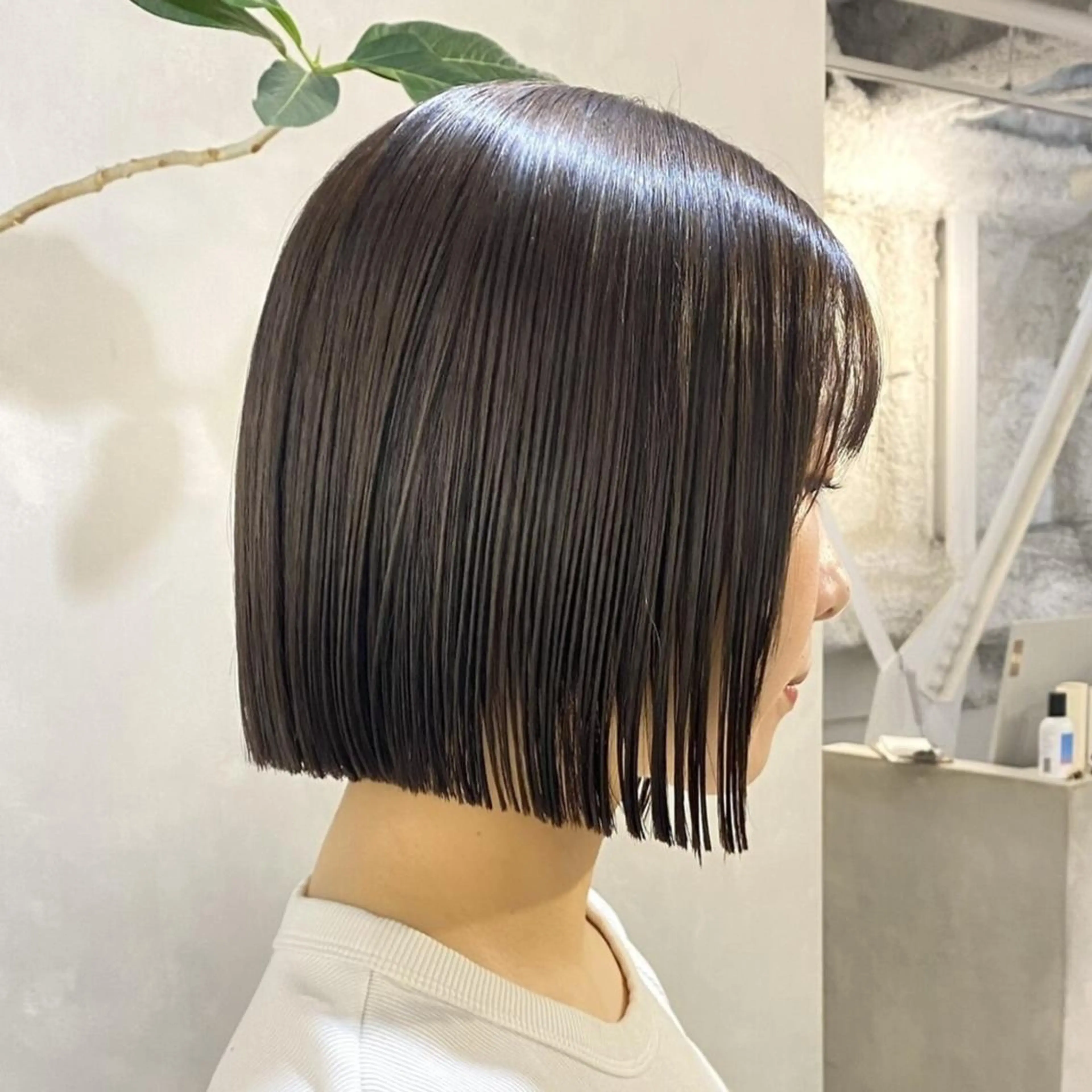 ショート パーマ 切りっぱなしボブ ショートボブ ボブレイヤー ボブ レイヤーカット カット 縮毛矯正 ボブレイヤー特化型 お悩み解決サロン☀️のヘアスタイル