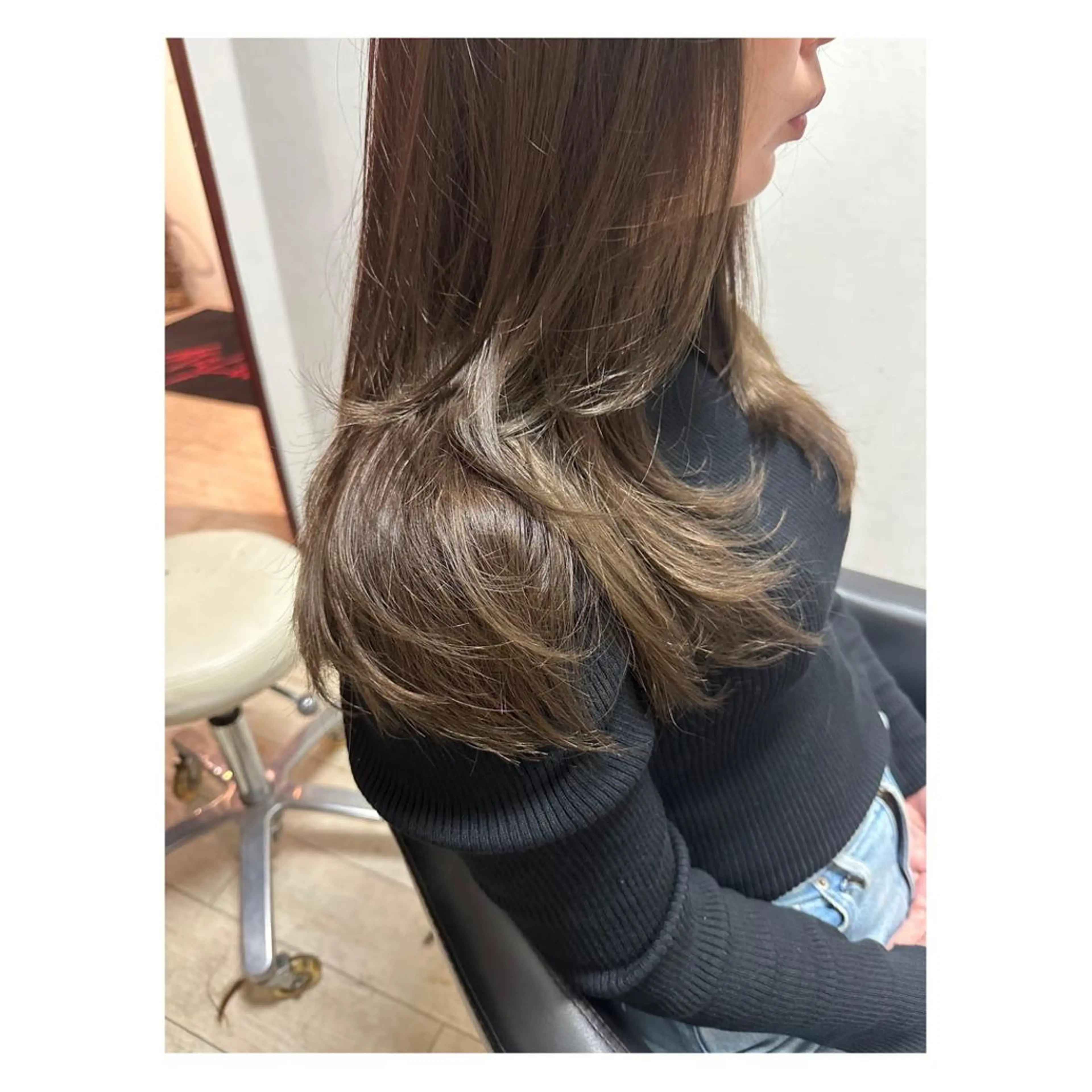 セミロング カラー ベージュカラー カット ヘアカラー トリートメント メンズパーマ 次元のヘアスタイル
