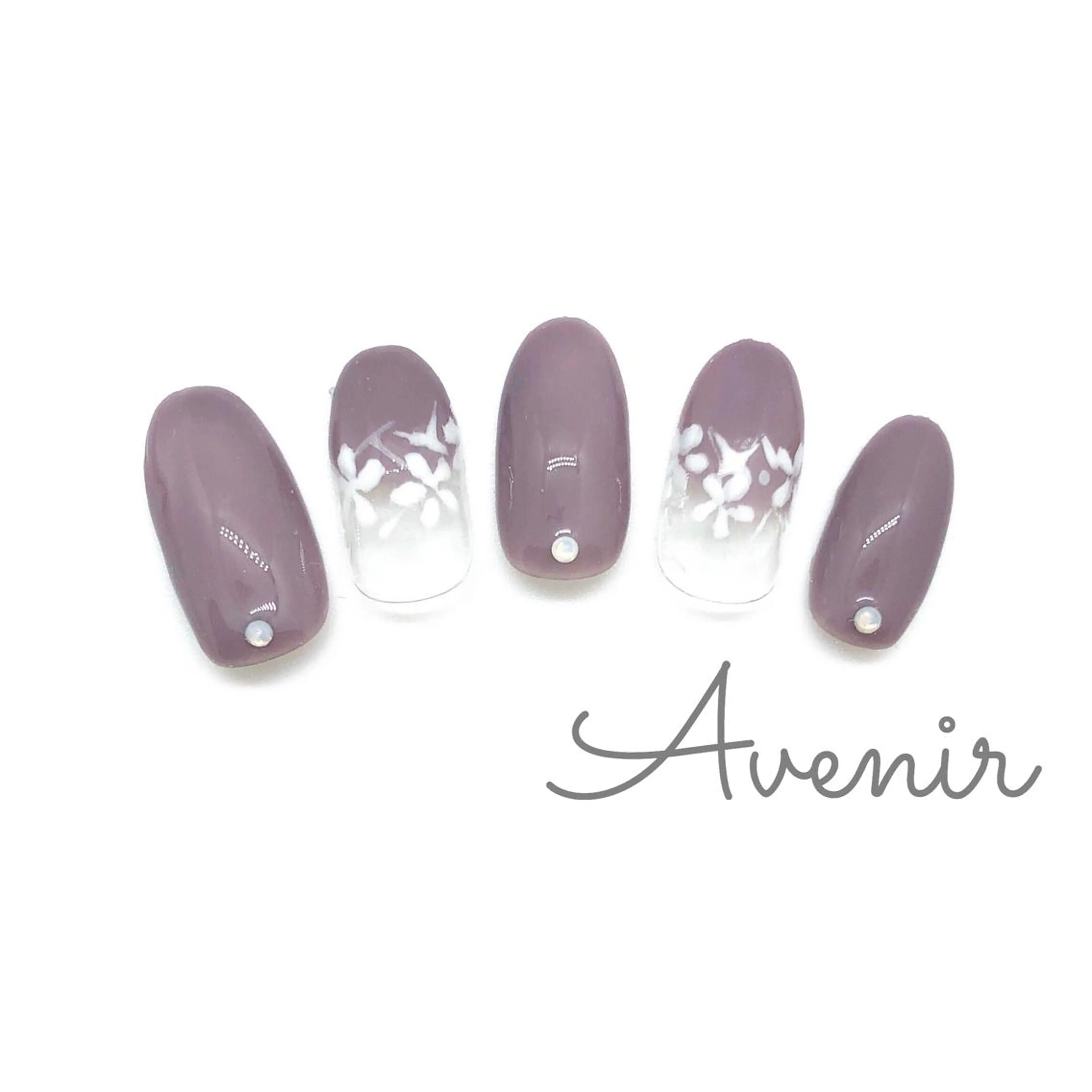 ネイル Avenir 表参道 nail＆eye予約のネイルデザイン